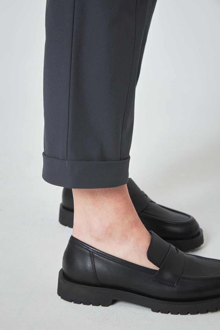 Limitless Roll Cuff Clean Cut Jogger