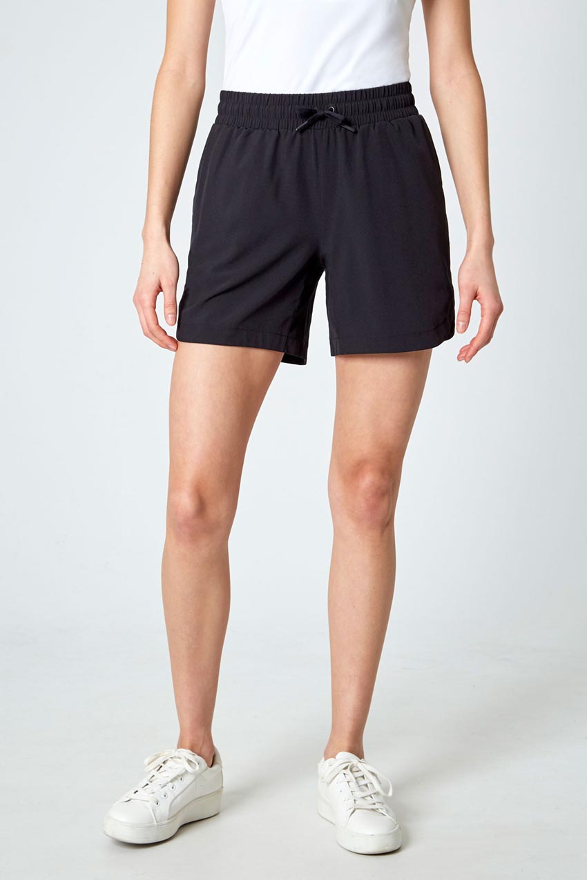 Mondetta Stretch Woven Short in Black