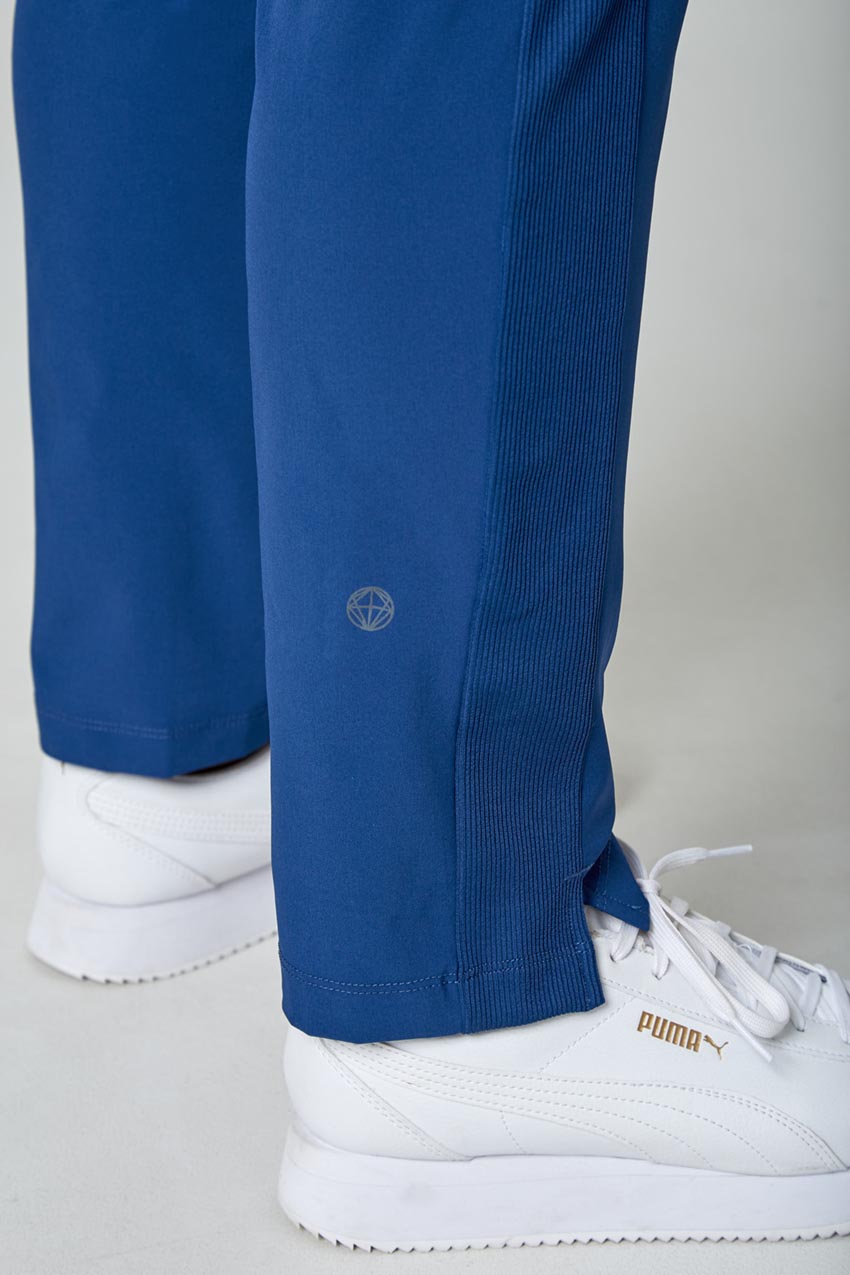 Ladies Woven Slim Pant