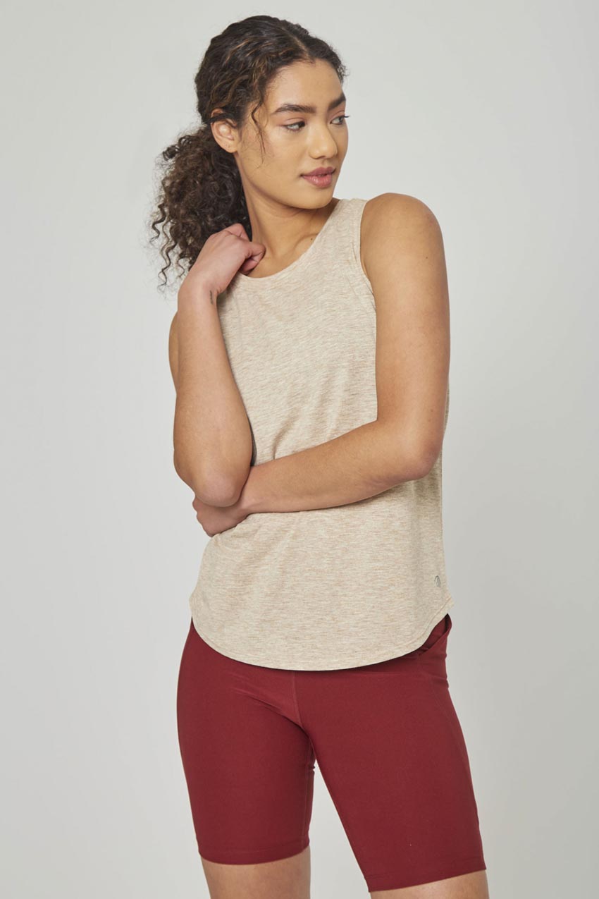 MPG Sport Thriller Dynamic Recycled Anti-Stink Tank Top in Htr Sand