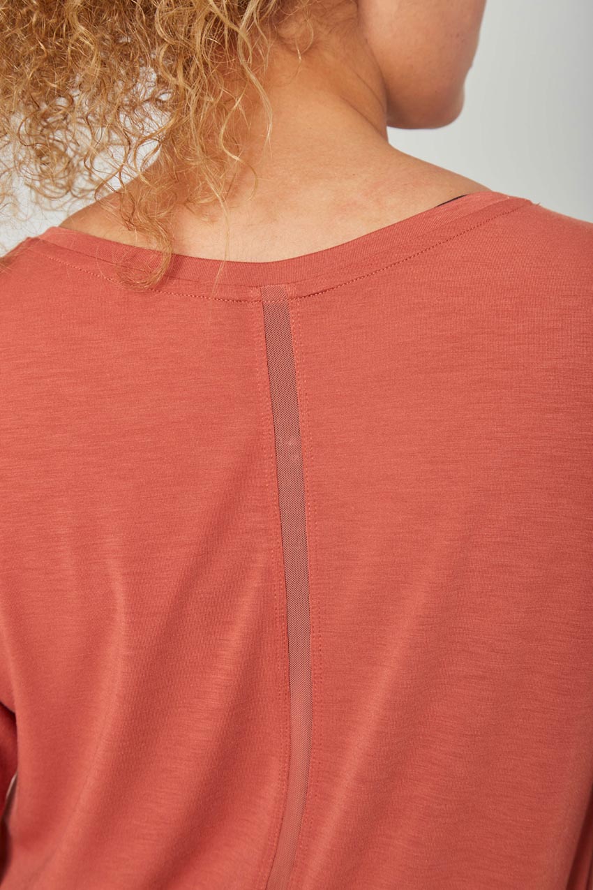 Liberate Dynamic Cover-Up Anti-Stink Long Sleeve Top