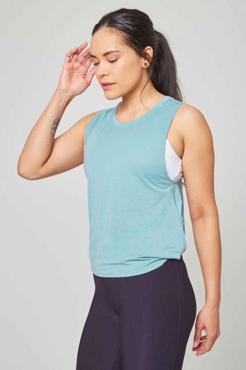 Maddy Dynamic Recycled Side Twist Anti-Stink Tank Top