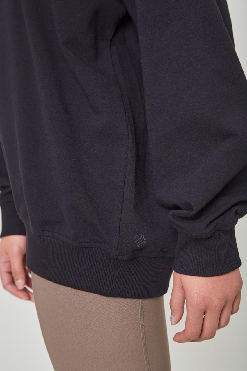 Saige Unwind Boyfriend V-Neck Sweatshirt