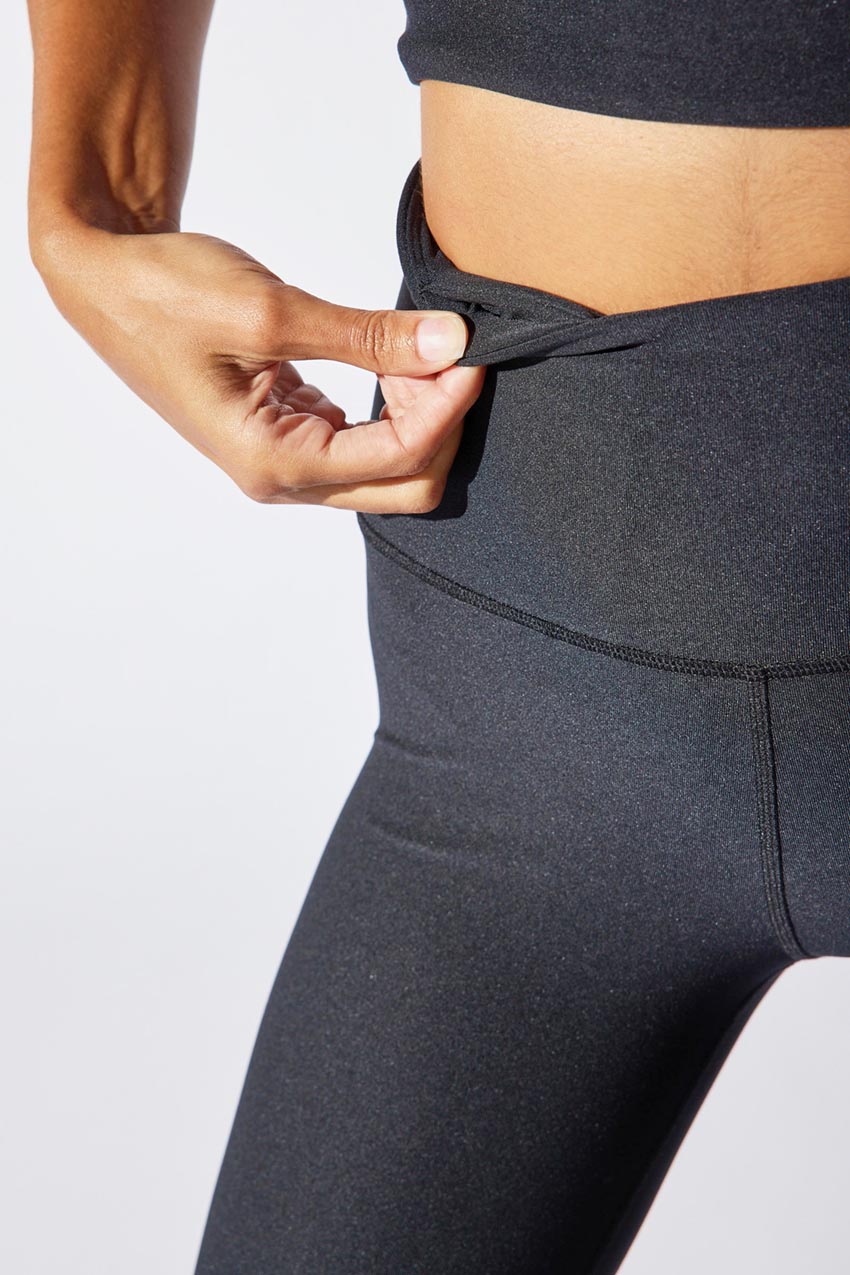 Rapid Explore High-Waisted Cut-to-Length Hem 31" Legging