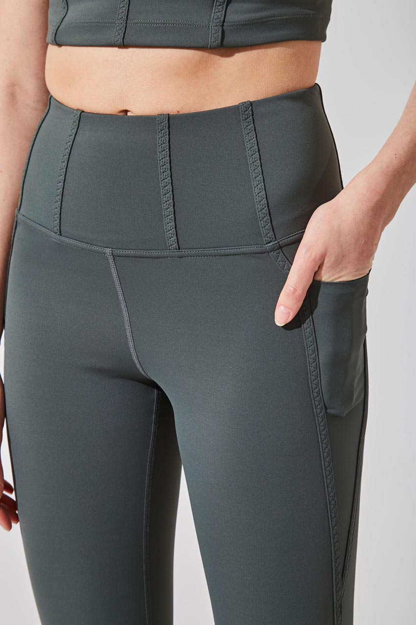 Yael MPG SLEEK Recycled Nylon High Waisted 7/8 Legging