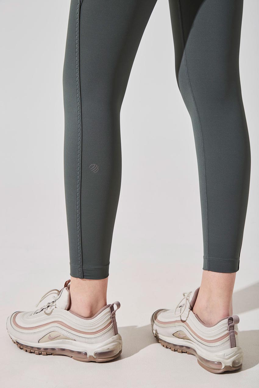 Yael MPG SLEEK Recycled Nylon High Waisted 7/8 Legging