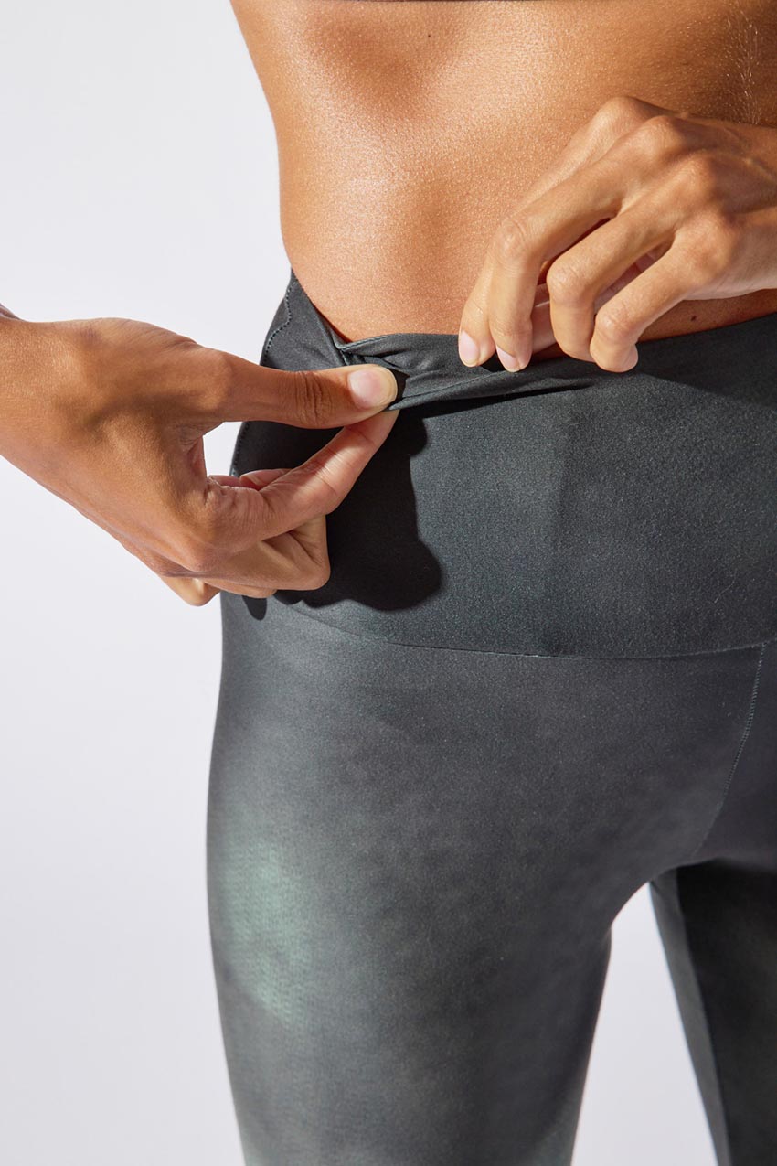 Strive MPG SCULPT Recycled High Waisted 7/8 Printed Legging