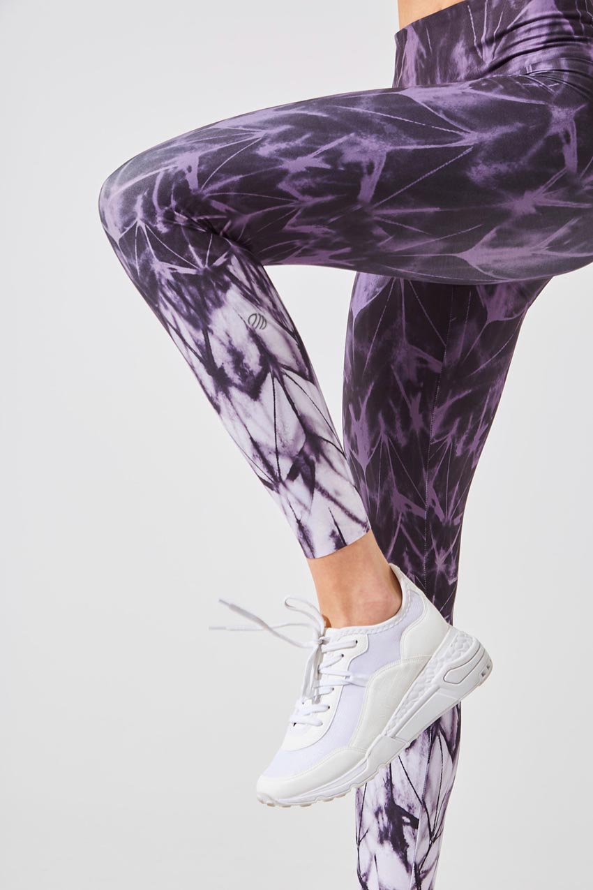 Strive Recycled High Waisted 7/8 Printed Legging