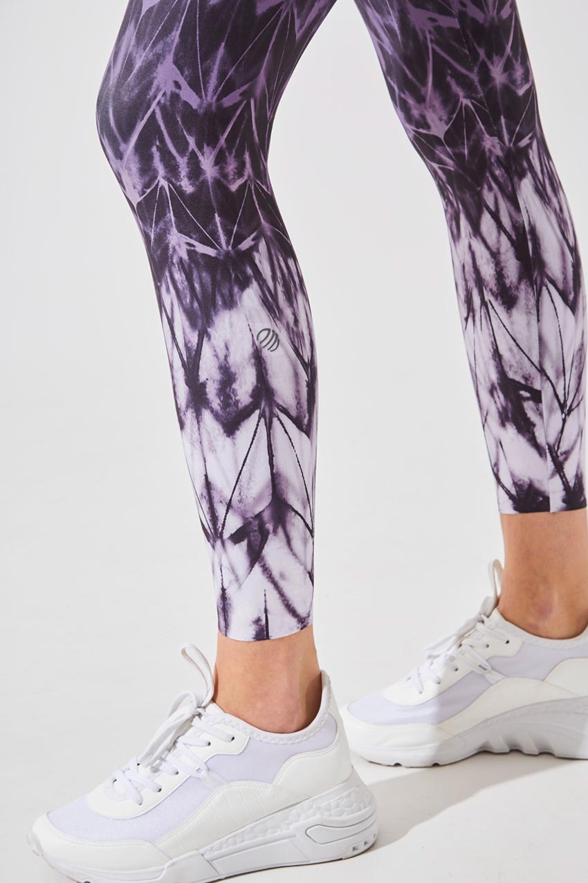 Strive Recycled High Waisted 7/8 Printed Legging
