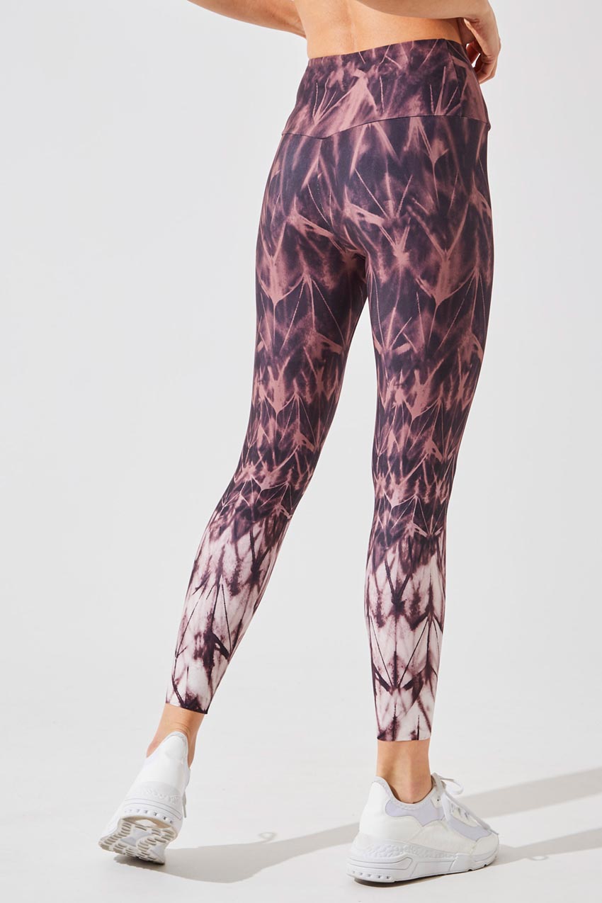 Strive Recycled High Waisted 7/8 Printed Legging