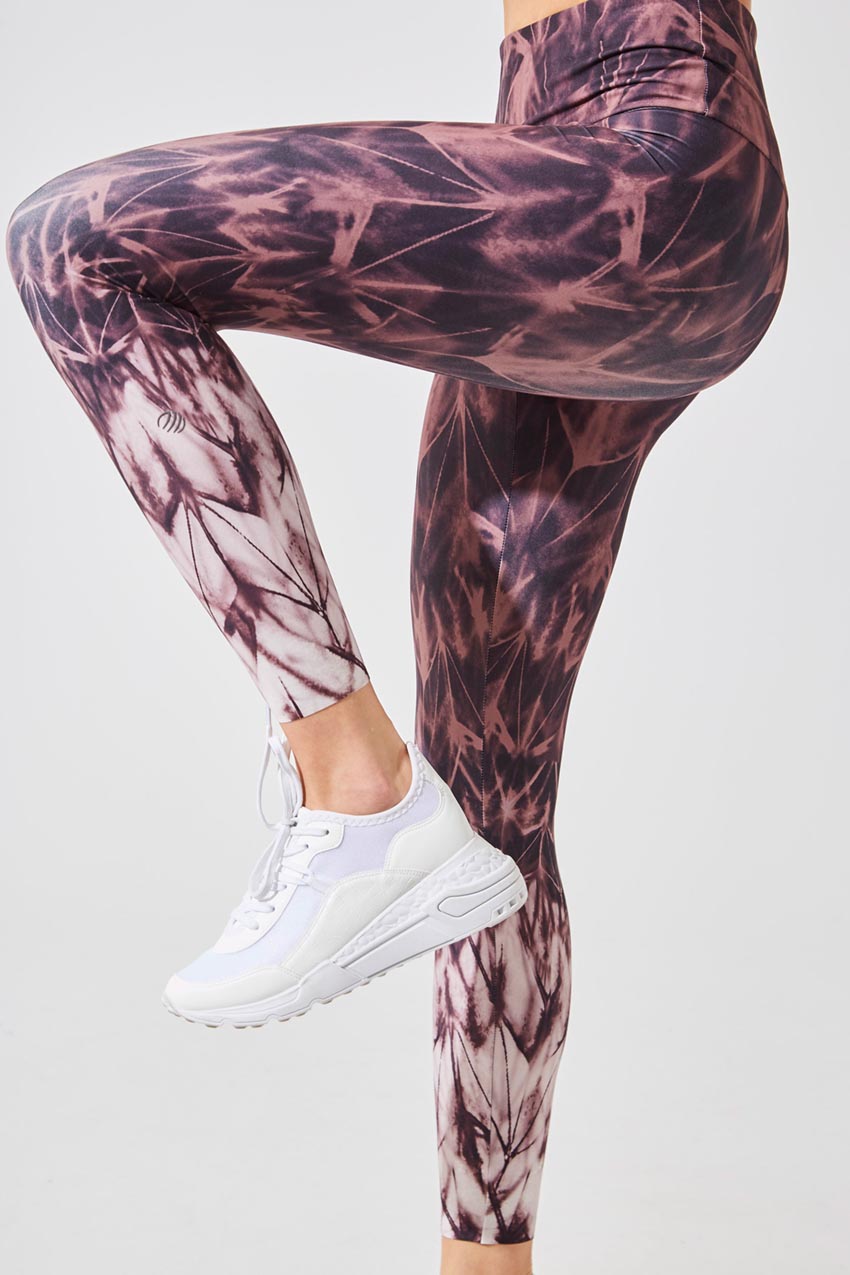 Strive Recycled High Waisted 7/8 Printed Legging