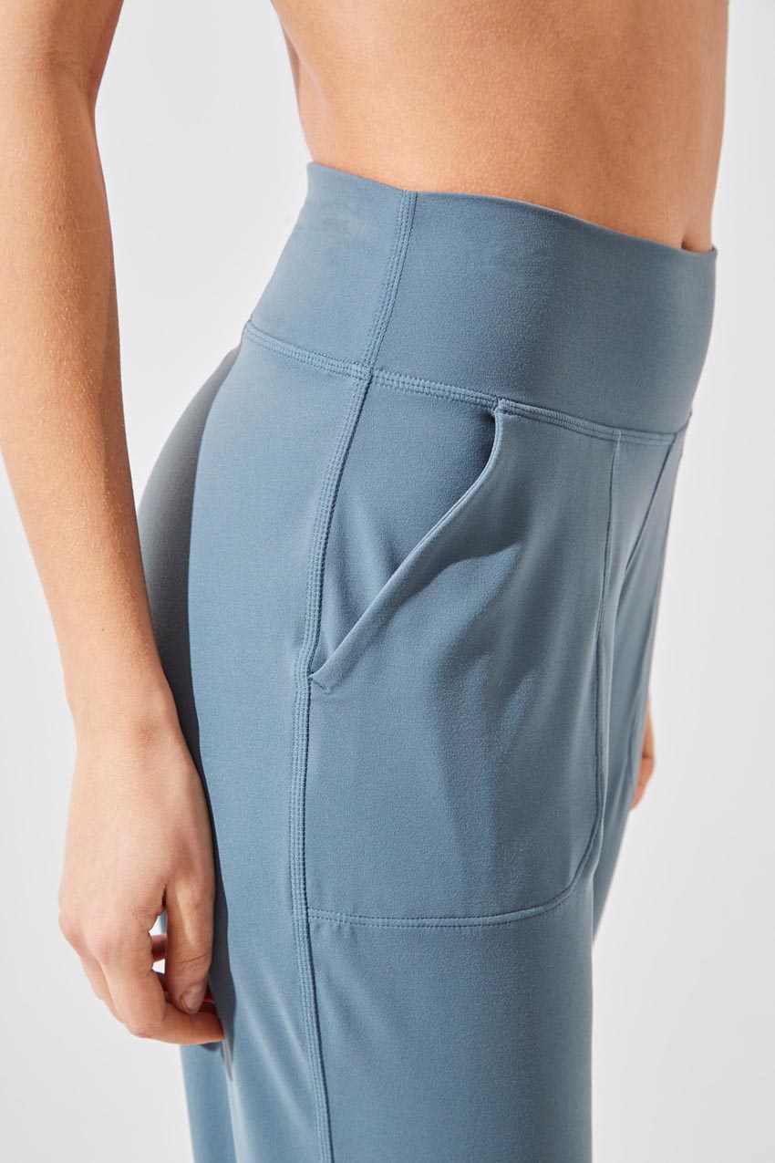 Vital High-Rise Side Pocket Jogger