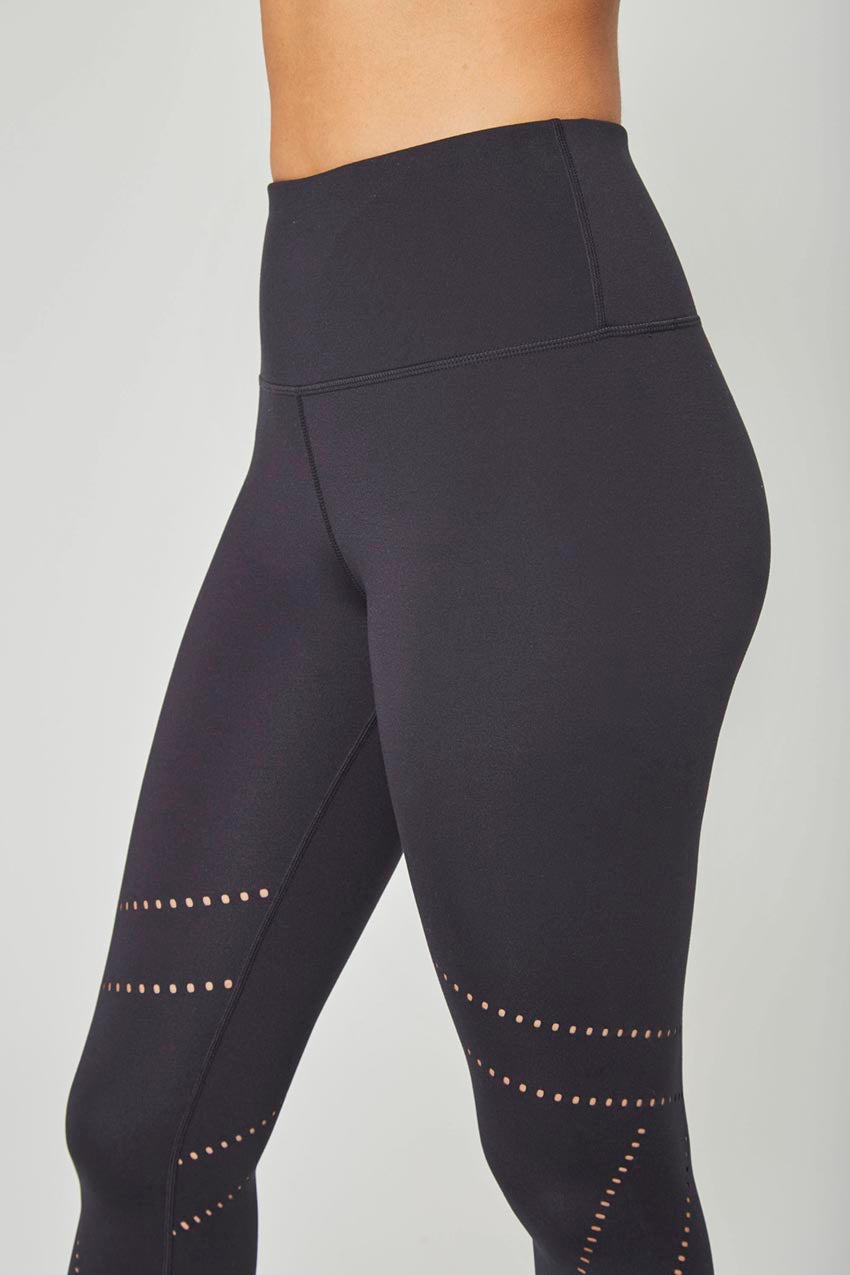 Raelynn Pursuit High-Waisted Perforated 7/8 Legging