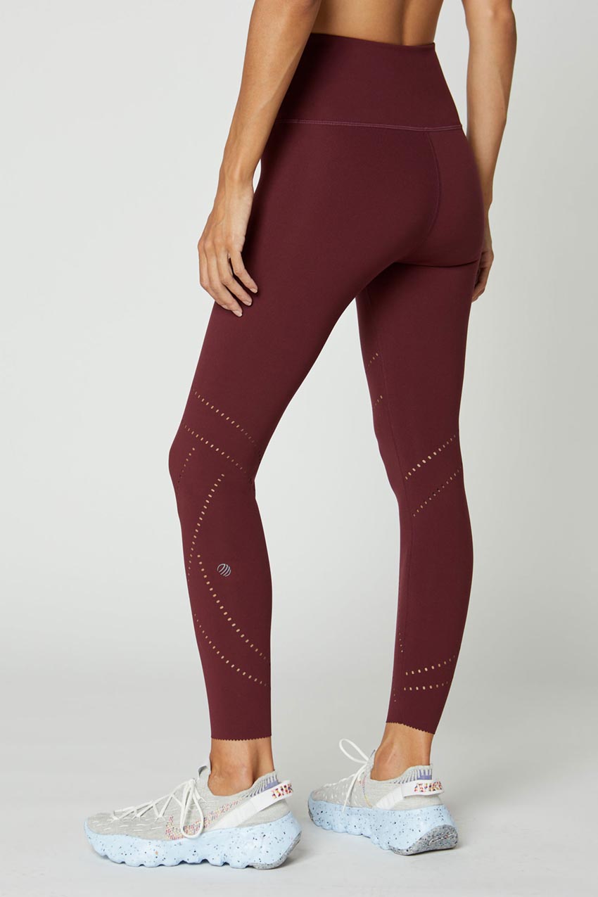 Raelynn Pursuit Recycled High-Waisted Perforated 7/8 Legging