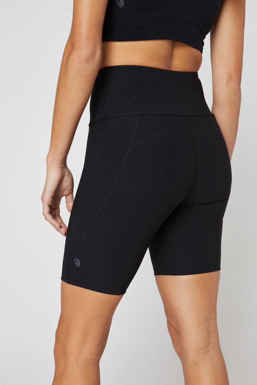 Kalani Explore Recycled High-Waisted 8" Bike Short