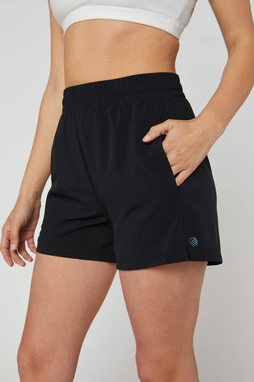 Evelyn Lithe Recycled High-Waisted Anti-Stink 4" Short