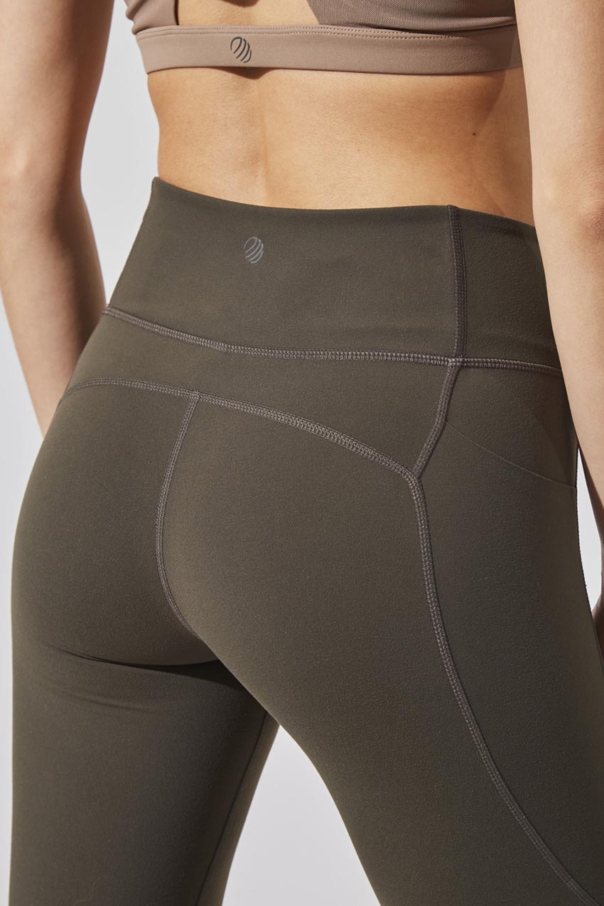 Aria Velocity Mid-Rise 7/8 Legging