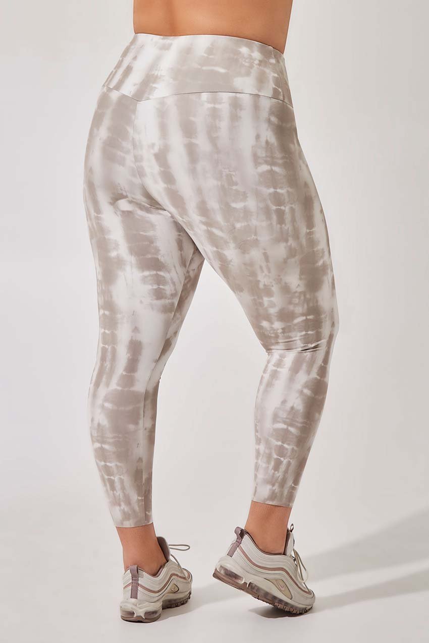 Strive High Waisted Recycled Polyester 7/8 Legging