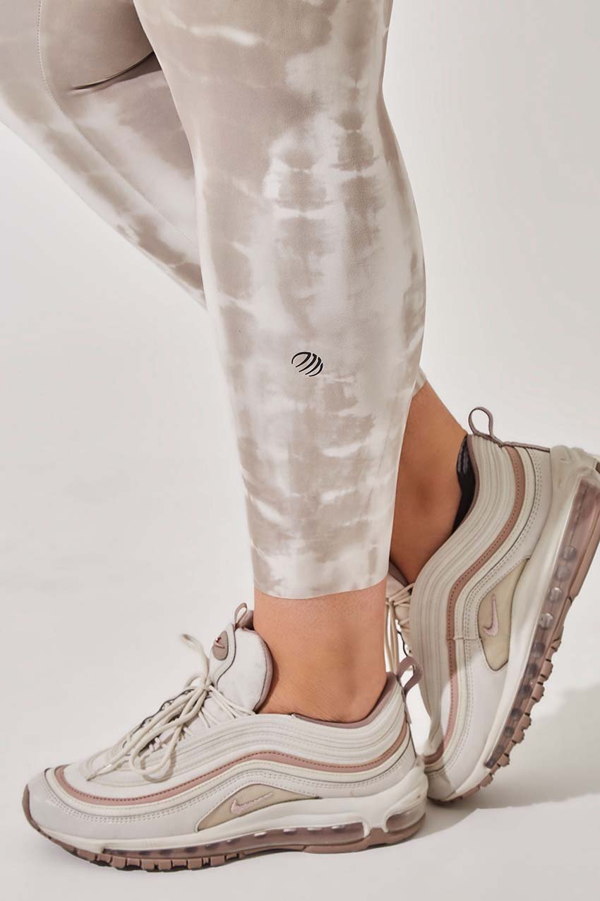 Strive High Waisted Recycled Polyester 7/8 Legging