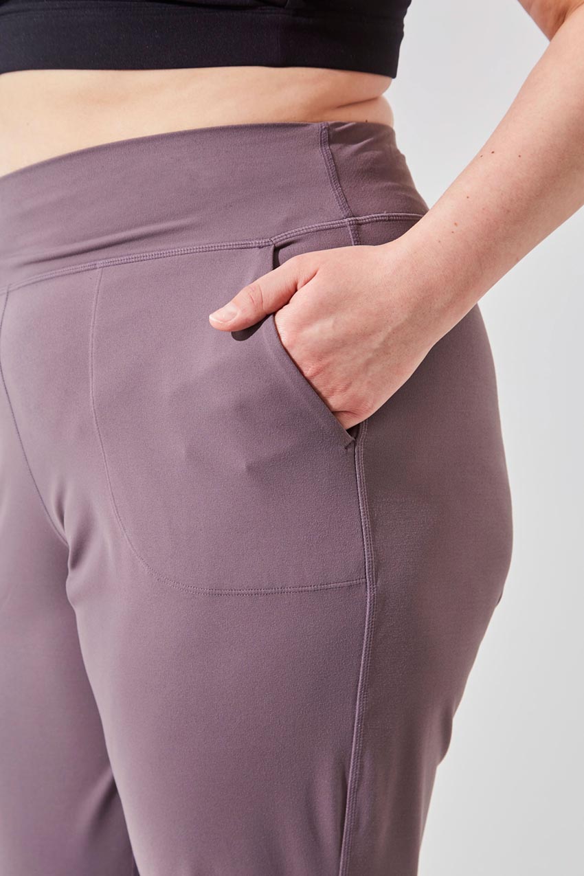 Vital High-Rise Side Pocket Jogger