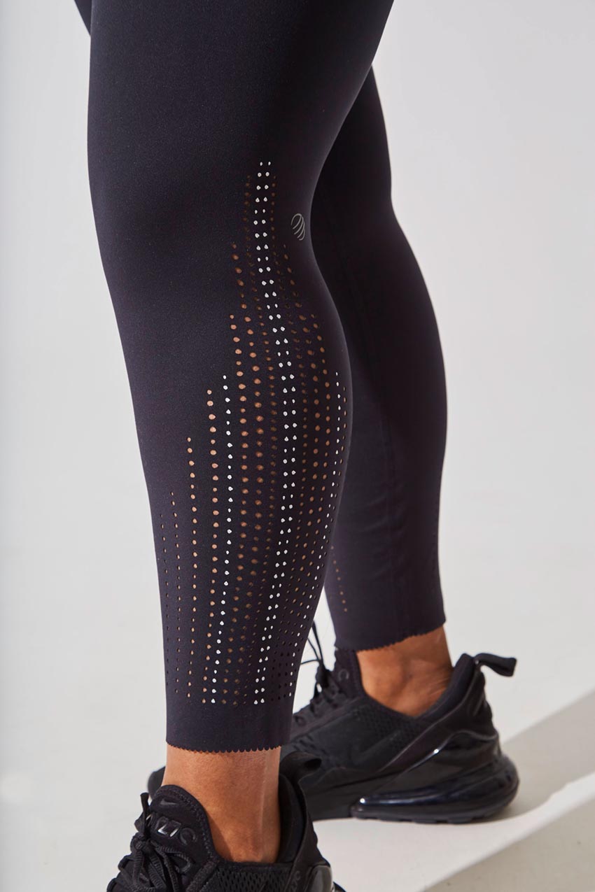 Sakura MPG SCULPT Recycled Polyester High Waisted 7/8 Legging