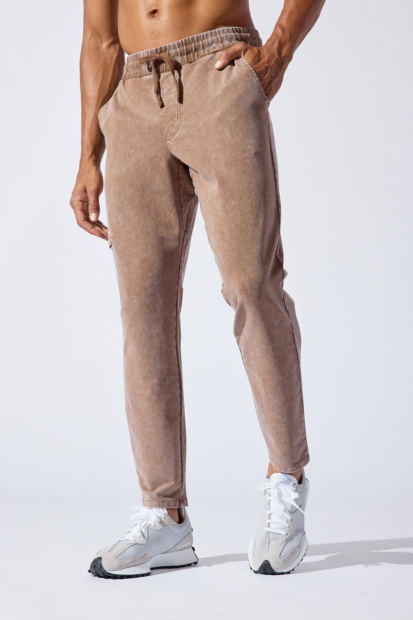 MPG Sport Liam Slim Leg Lounge Pant Men's Pants in Distressed Brownie