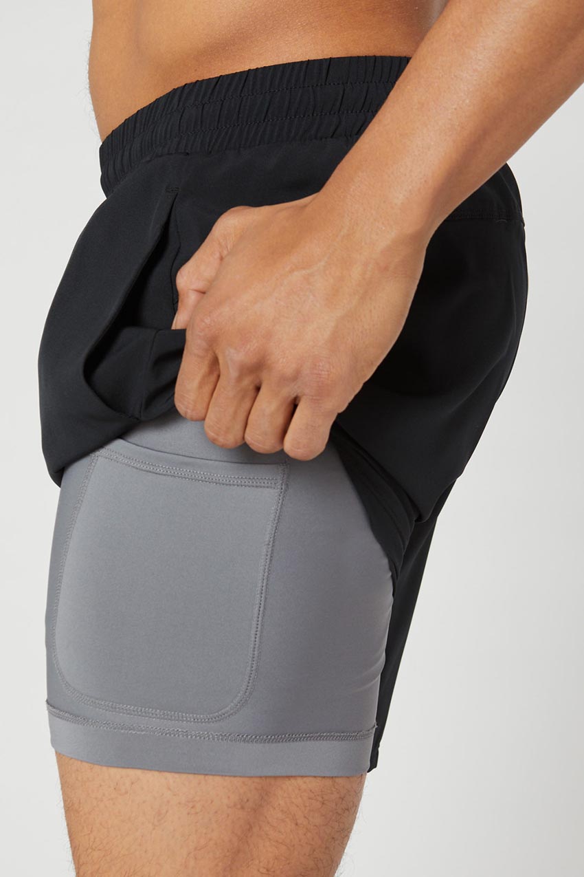 Catch Stride 7" Short with Liner