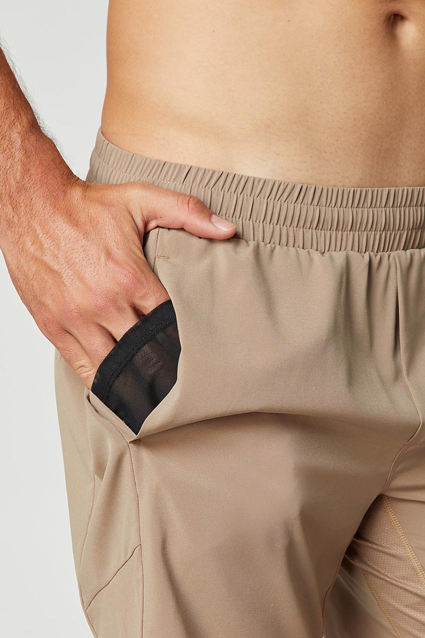 Catch Stride 7" Recycled Polyester Short with Liner