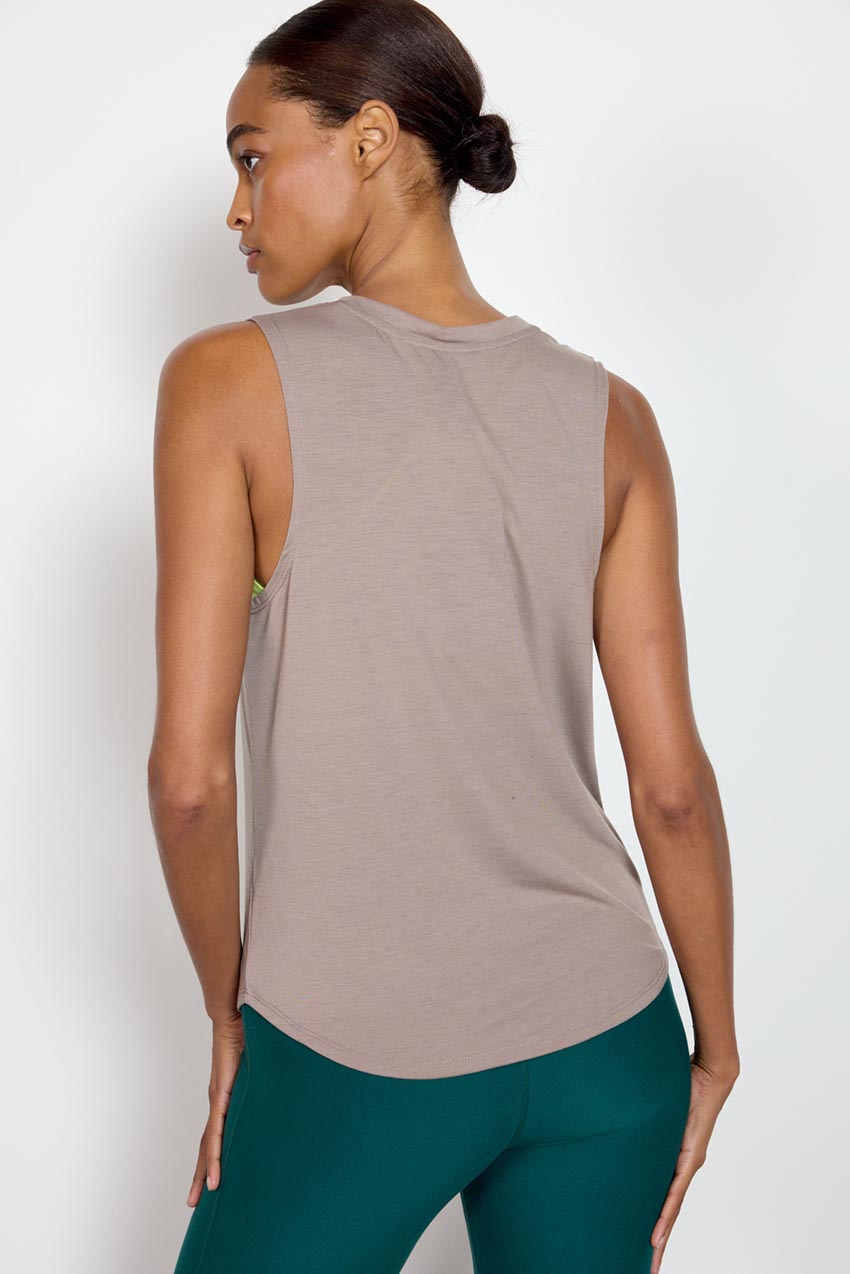 Dynamic Recycled Stink-Free Sleeveless Top – Sale