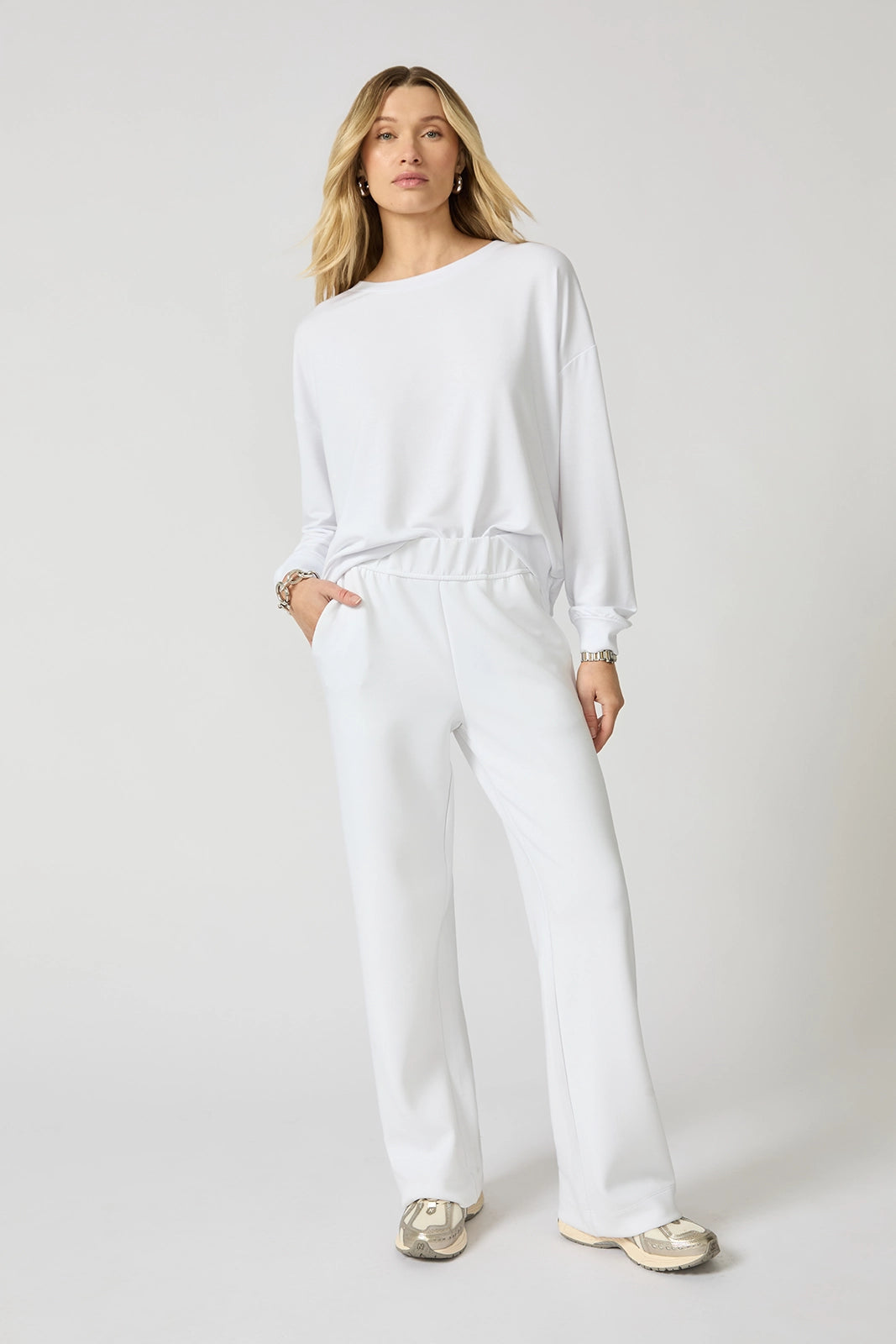 Cozy Fleece Relaxed Crew - Brilliant White