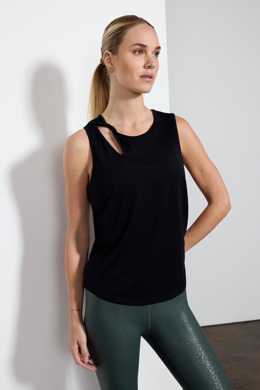 Dynamic Recycled Polyester Twist Keyhole Tank Top
