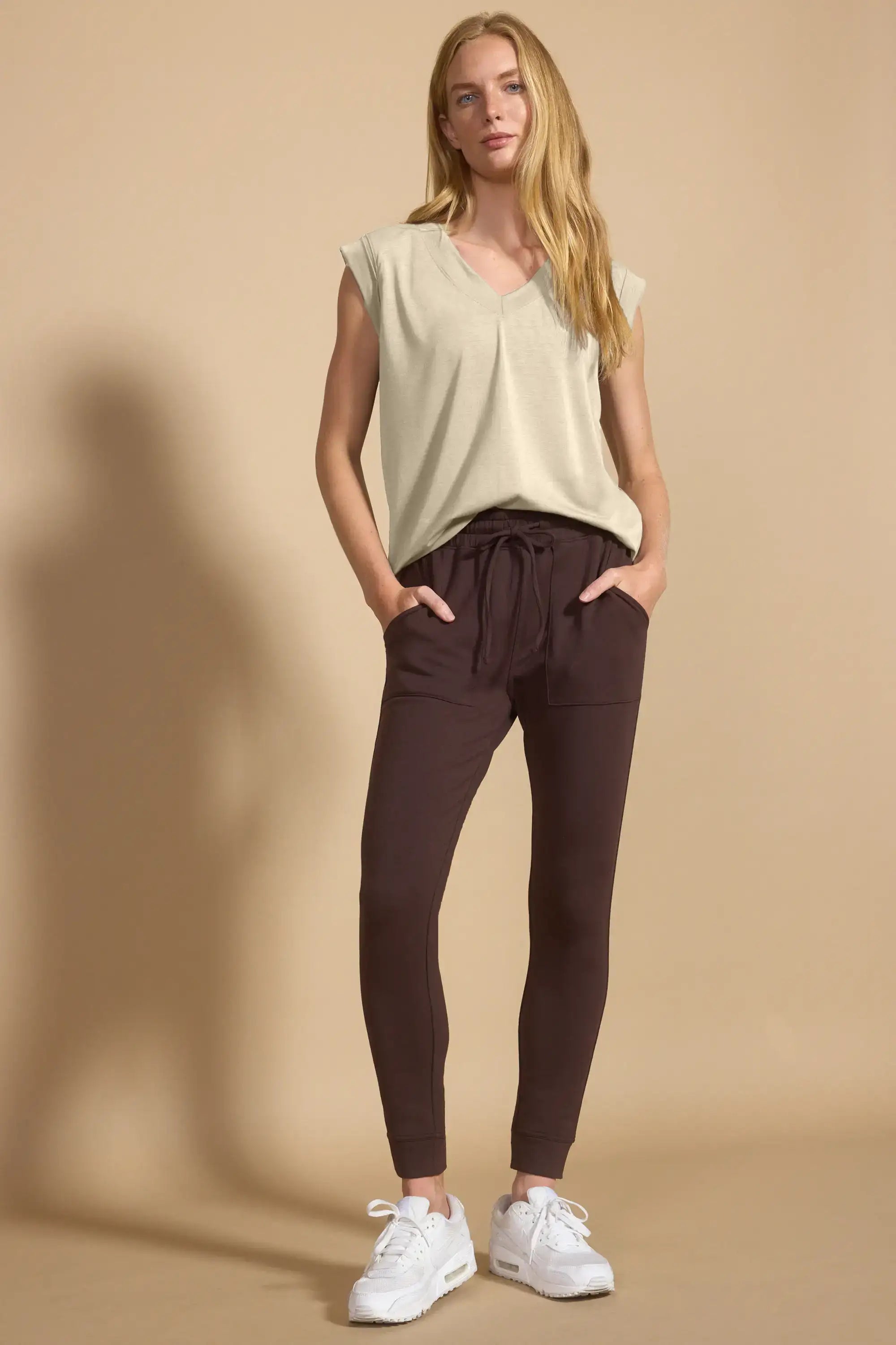 Performance Knit V-Neck - Stone