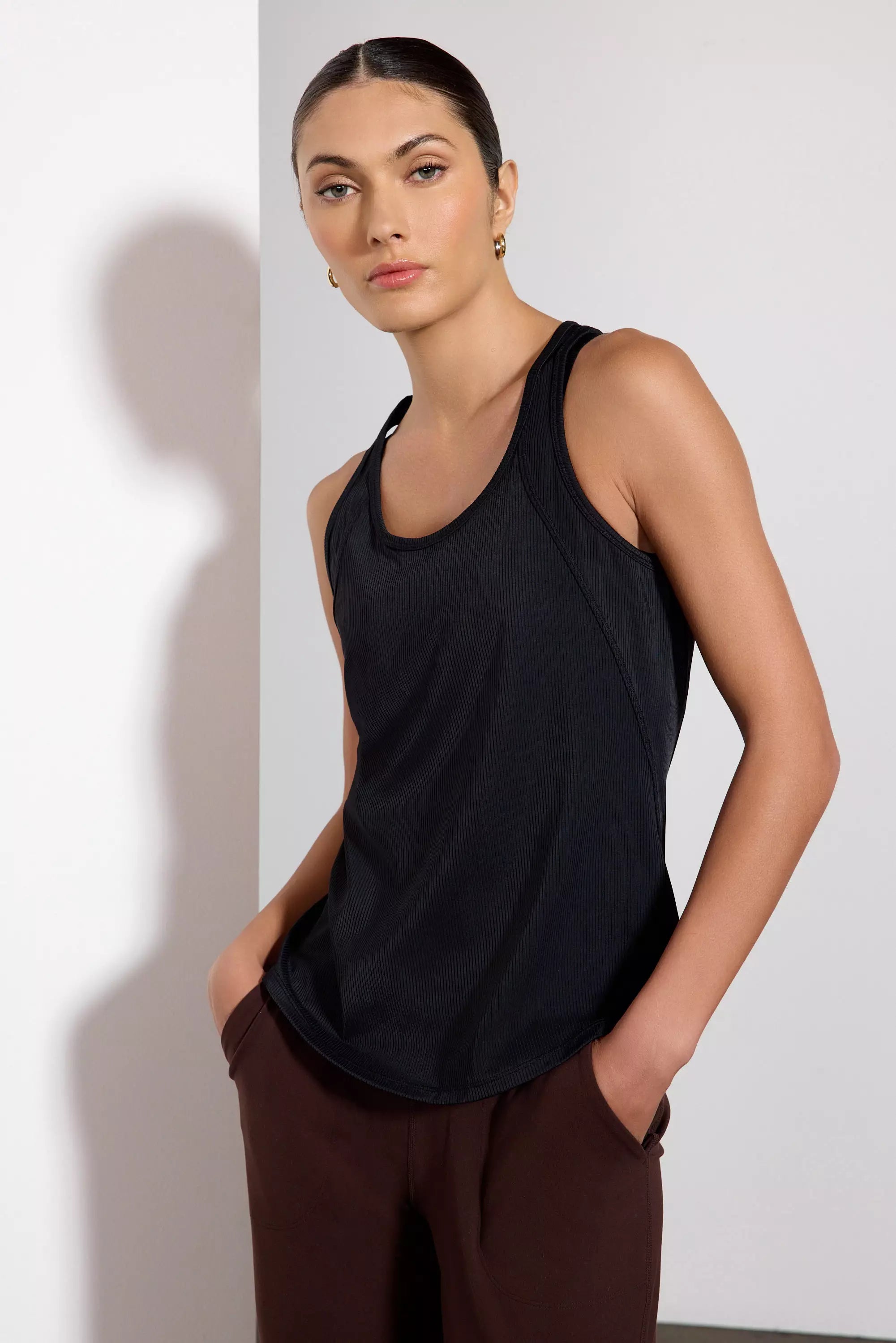 Vivid Racer Back Tank - Negro