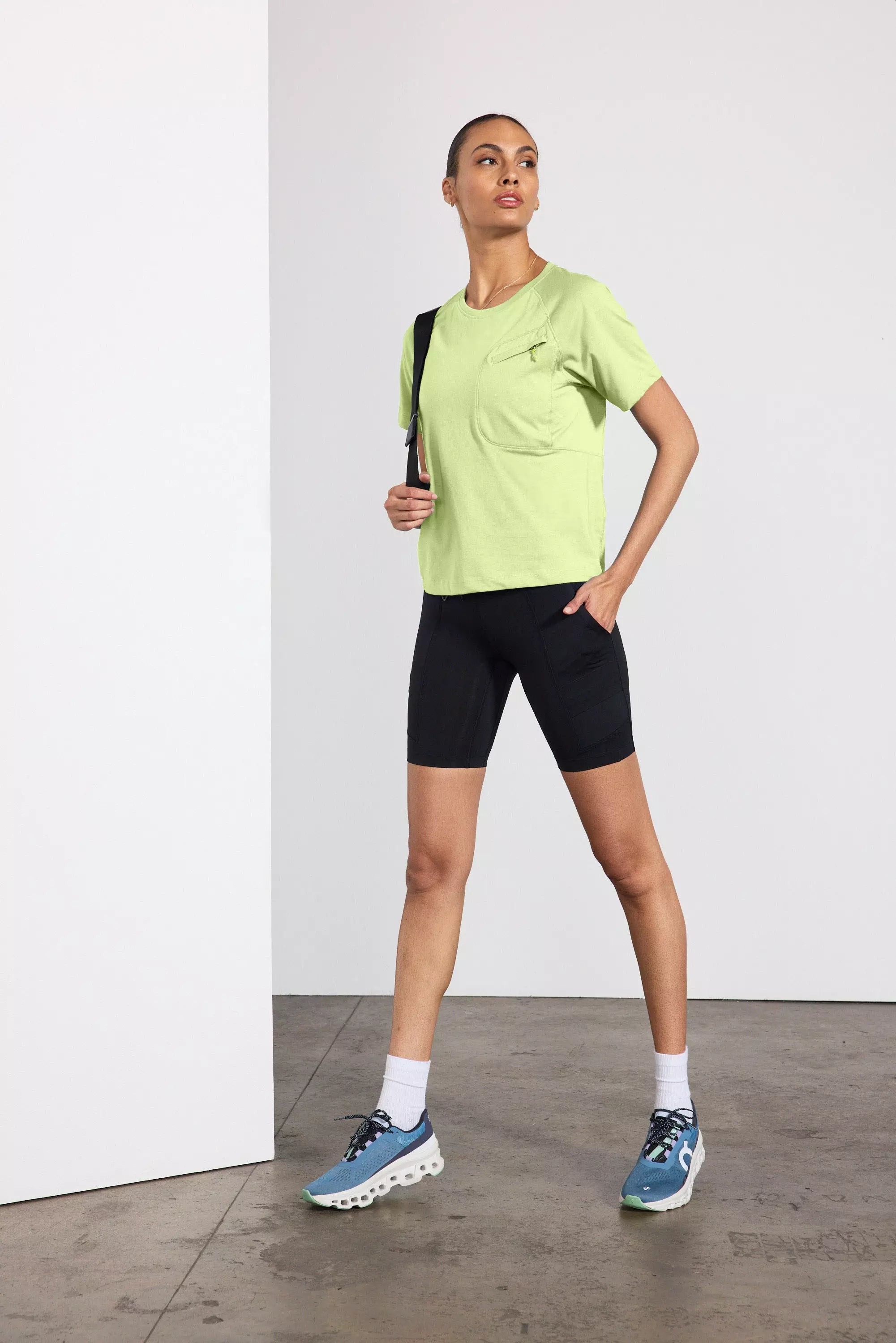 Achieve Pocket Tee with Mesh Panel - Shadow Lime