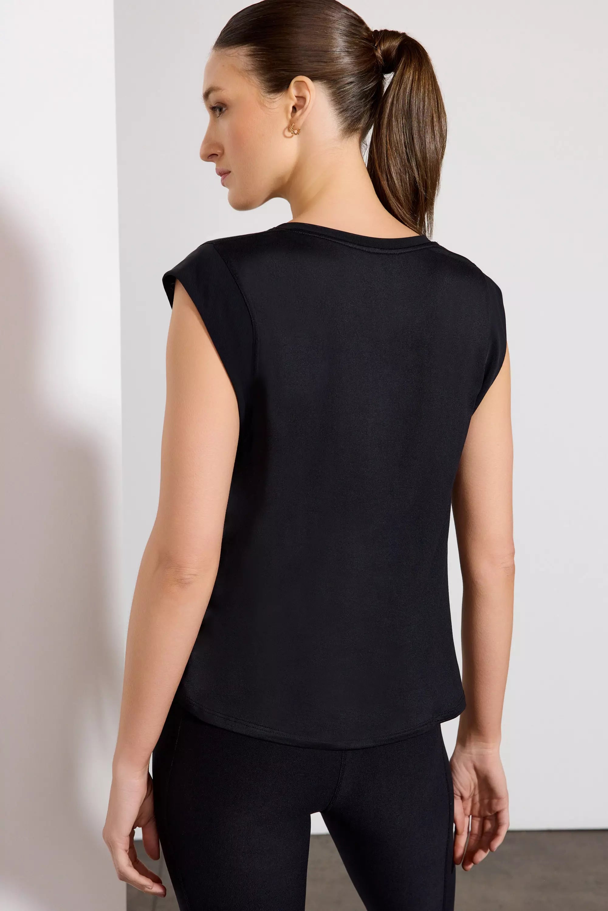 Pace Relajado Fit Tee - Negro