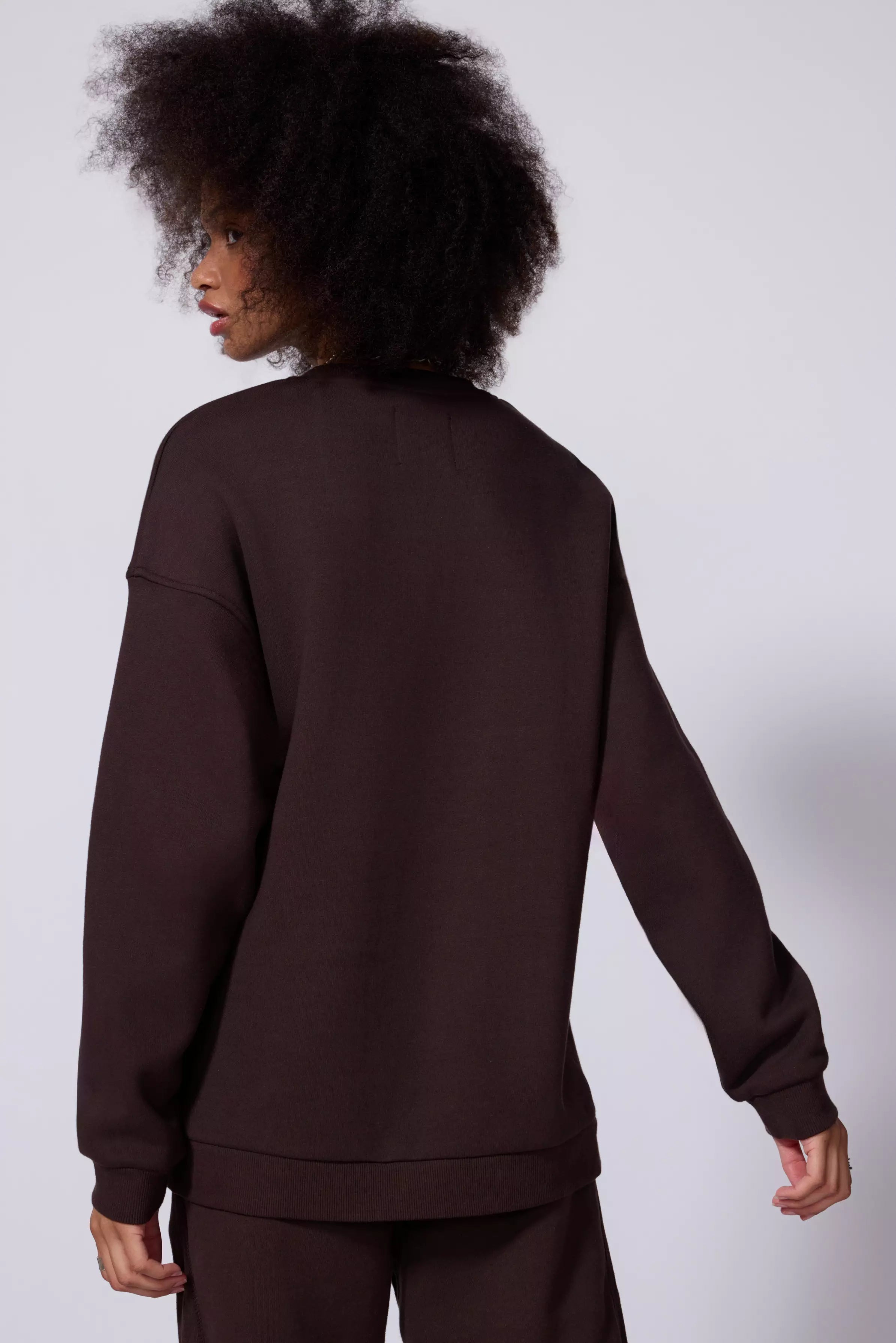 Luxefleece Swinshirt Relajada - Brown de chocolate