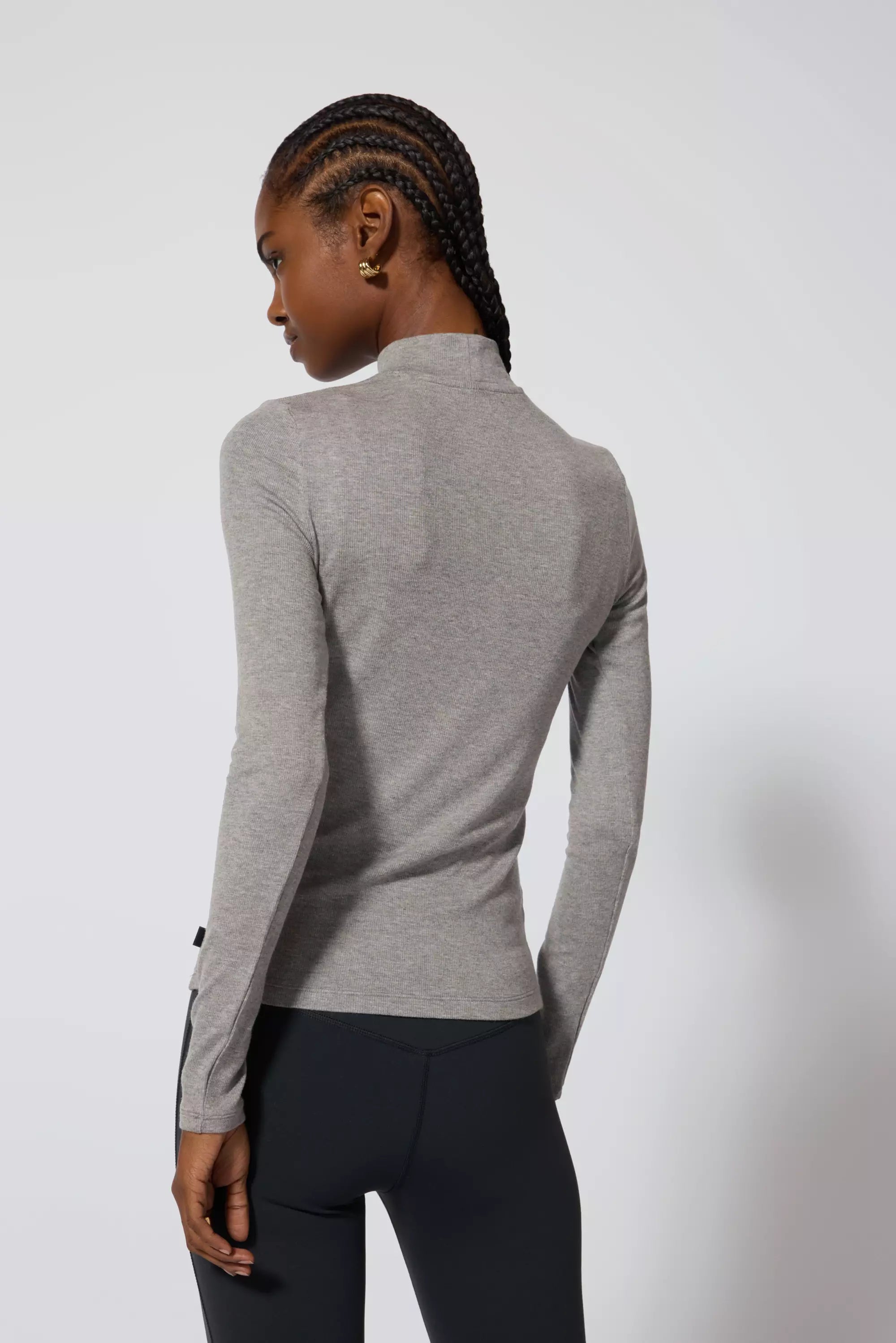 Mock Neck de los 90 - HTR Steel Grey