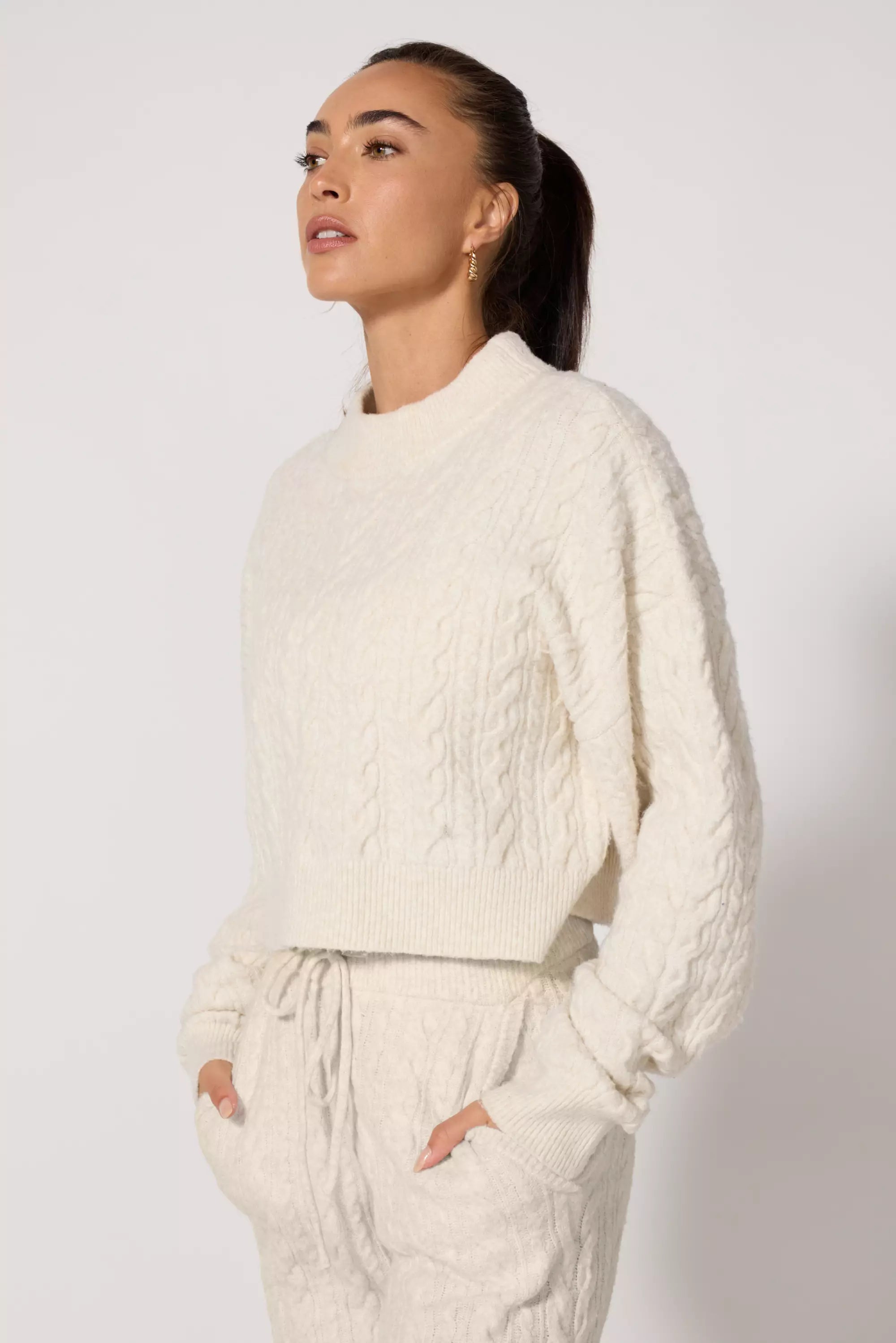 Cable Knit Cropped Sweater - Htr Birch