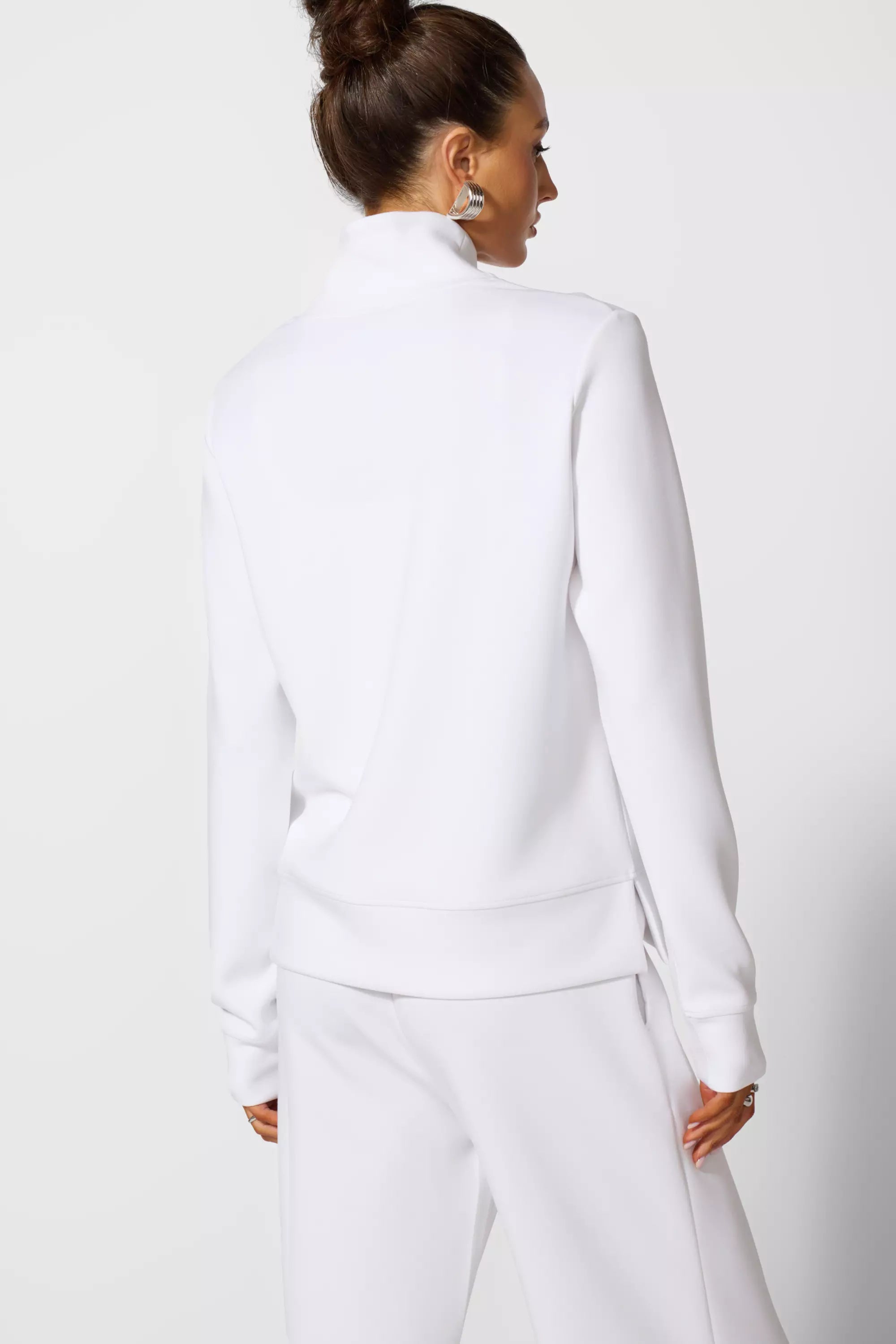 Sweepweave Mock Neck Siscutshirt - Brilliant White