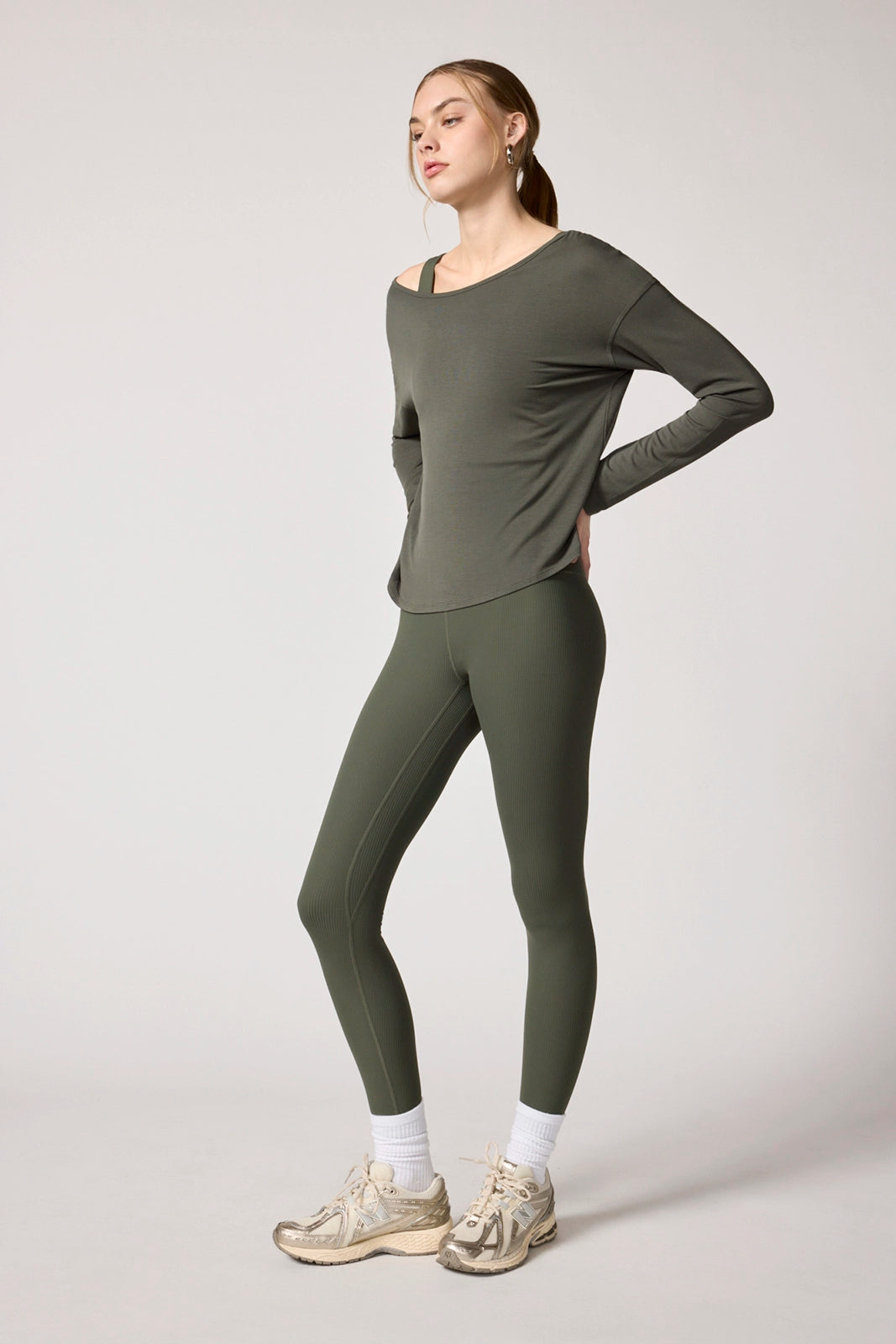 Breeze Twist Back Long Sleeve Top - Kambaba