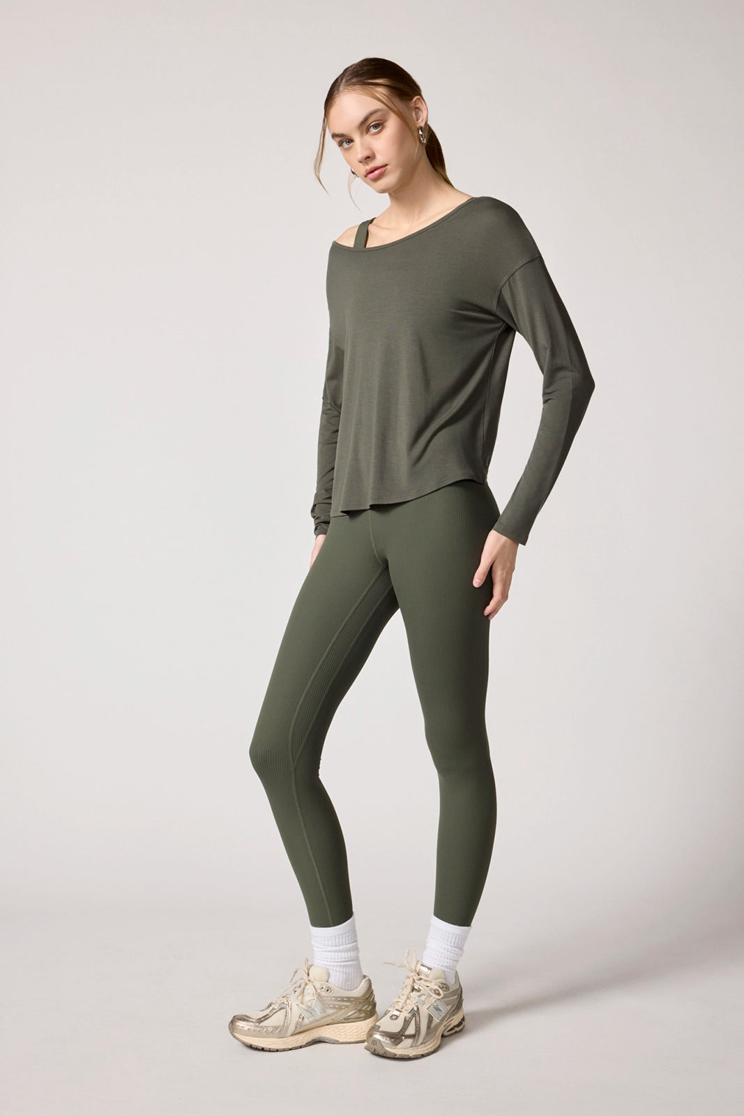 Breeze Twist Back Long Sleeve Top - Kambaba