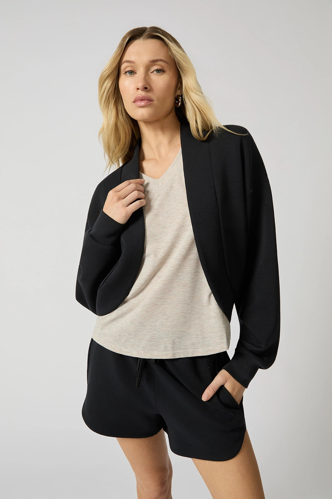 Dreamweave™ Shrug - Black