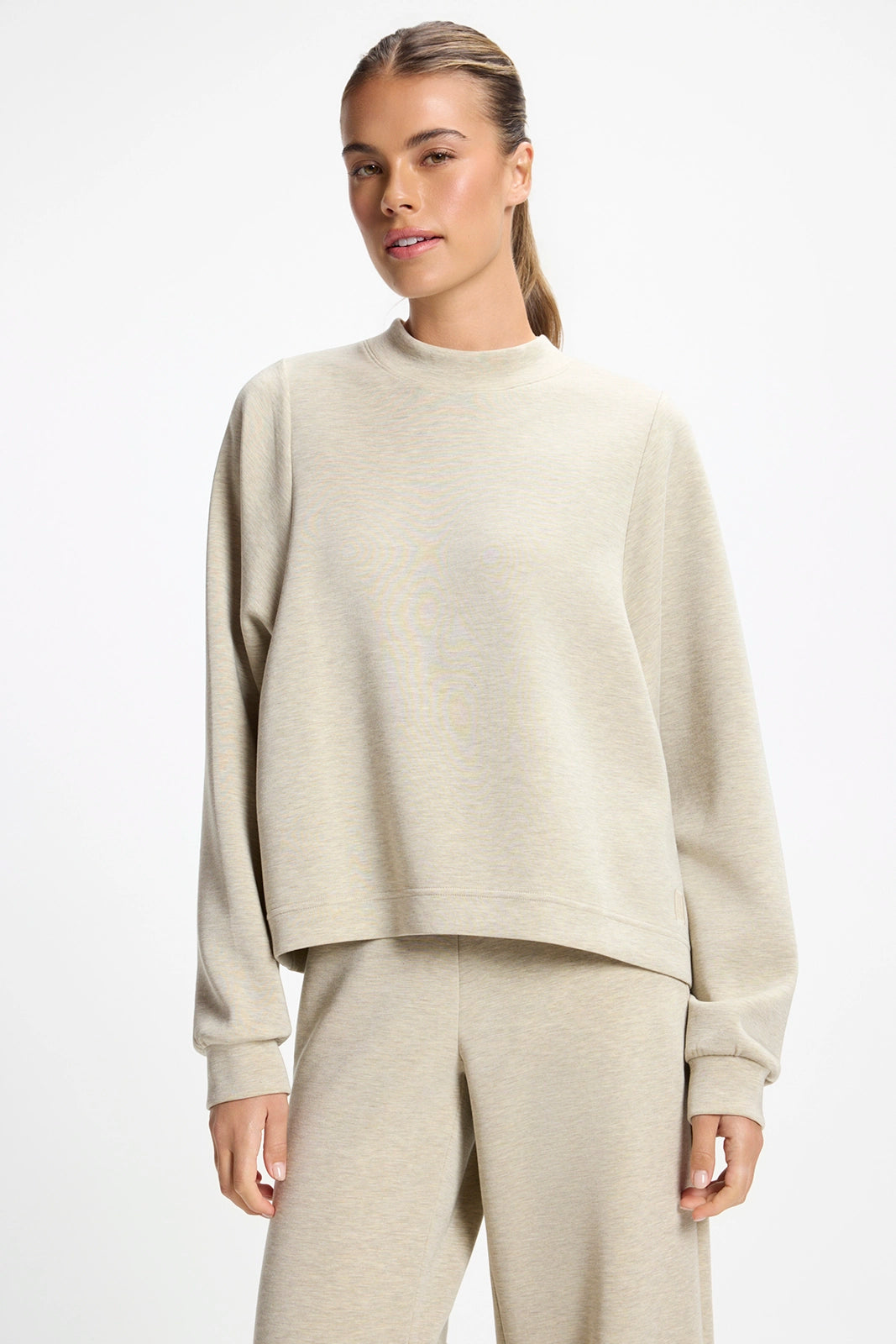 Dreamweave™ Crew Neck with Dropped Armhole - Htr Silver Sage