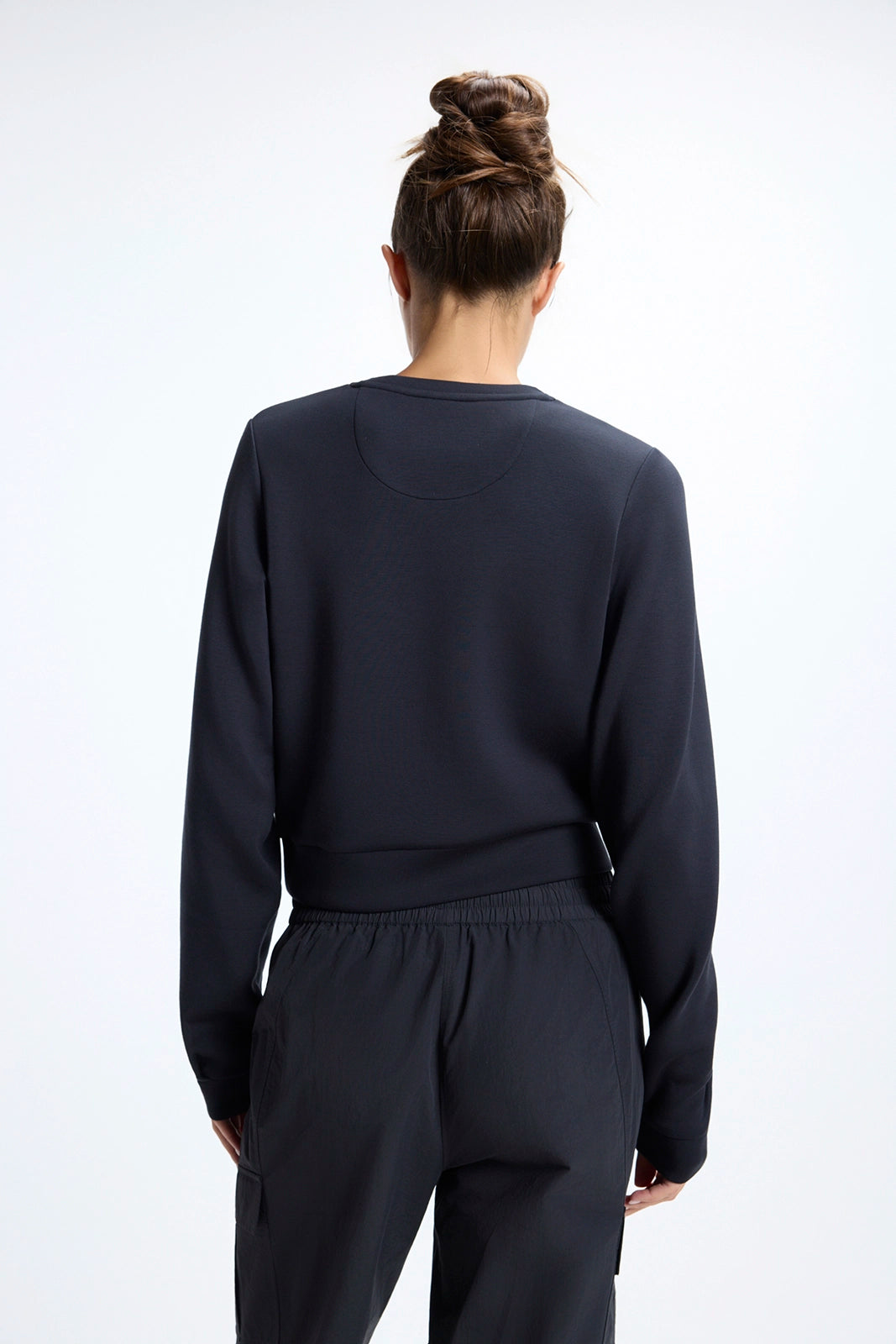Dreamweave™ Pleated Crew Neck - Black