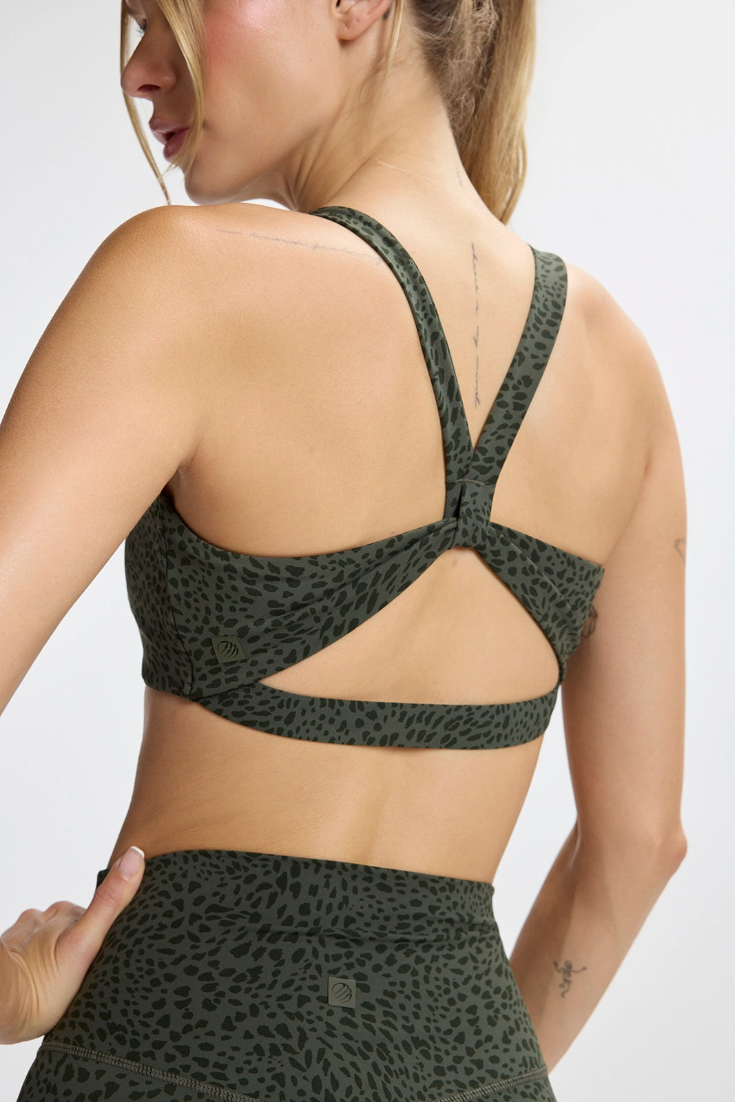 Printed V Strap Open Back Bra - Kambaba Spots
