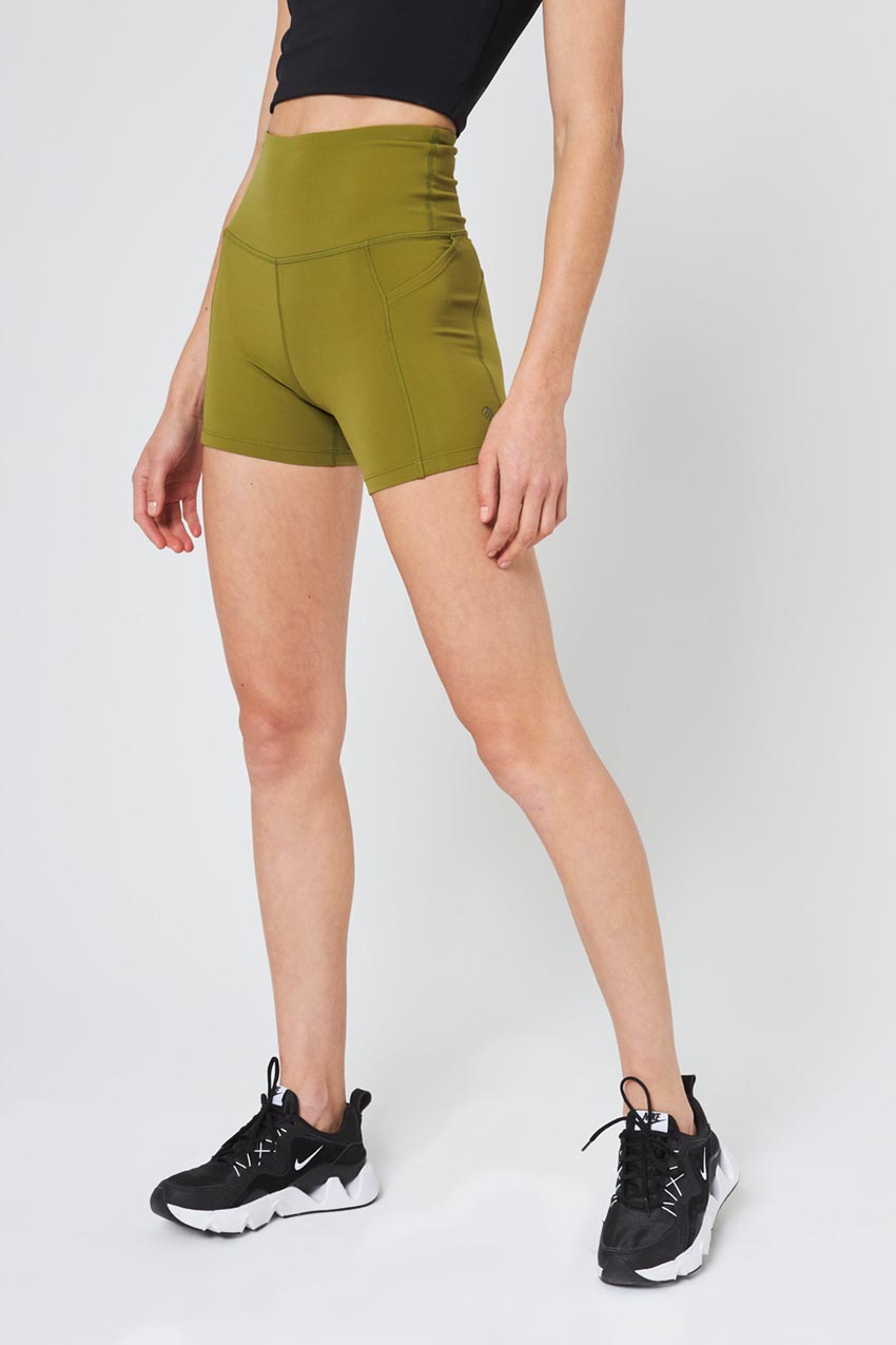 Vital Recycled Nylon High-Waisted Side Pocket Short 4" Peached - Sale