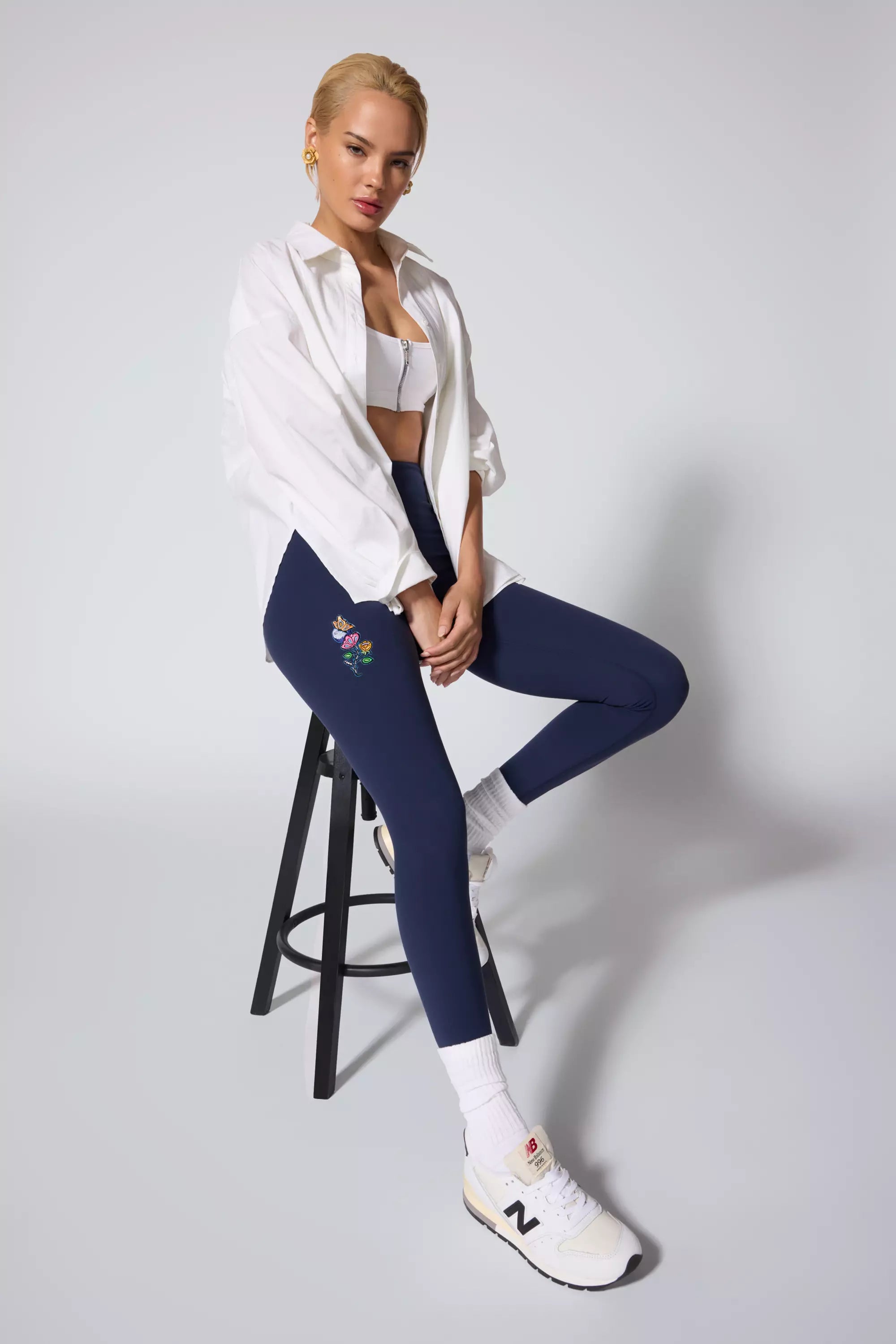 Velocity Embroidered Legging - Deep Navy