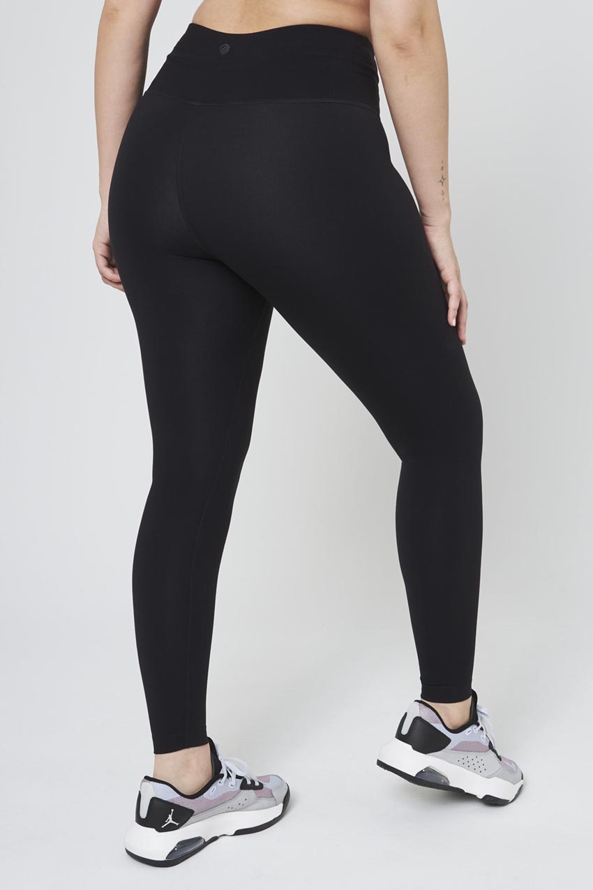 High-Rise Elevate Plus-Size Compression Pants