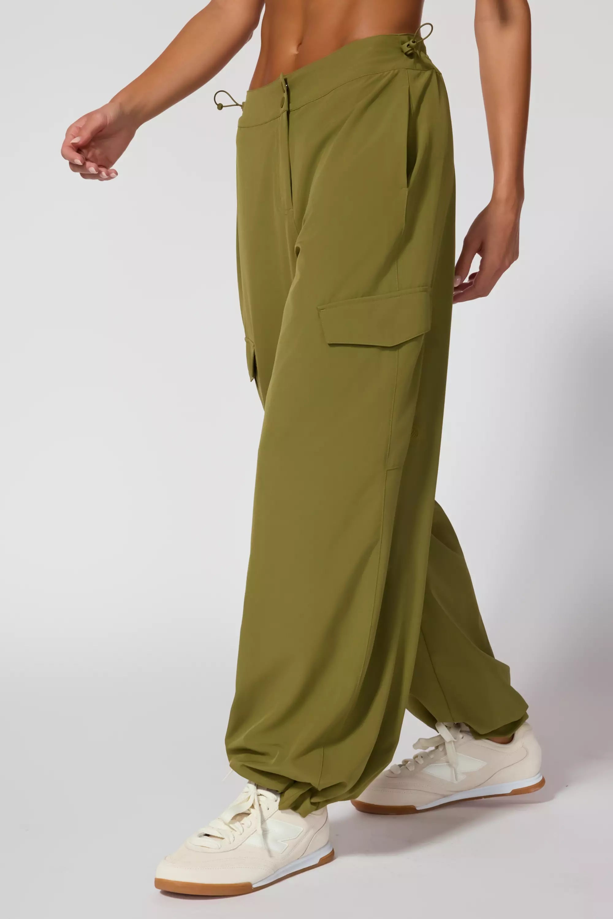 Inspire Cargo Pant - aguacate profundo