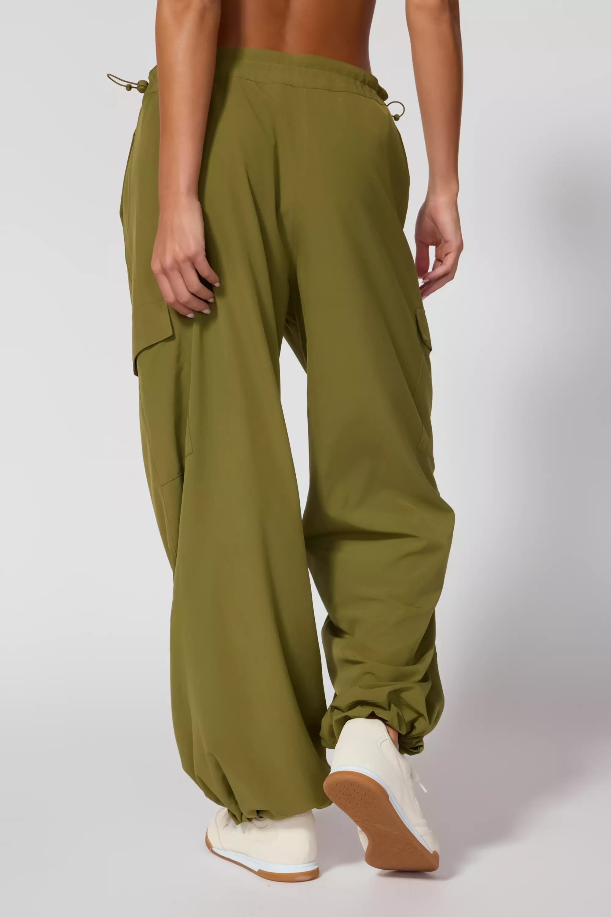 Inspire Cargo Pant - aguacate profundo